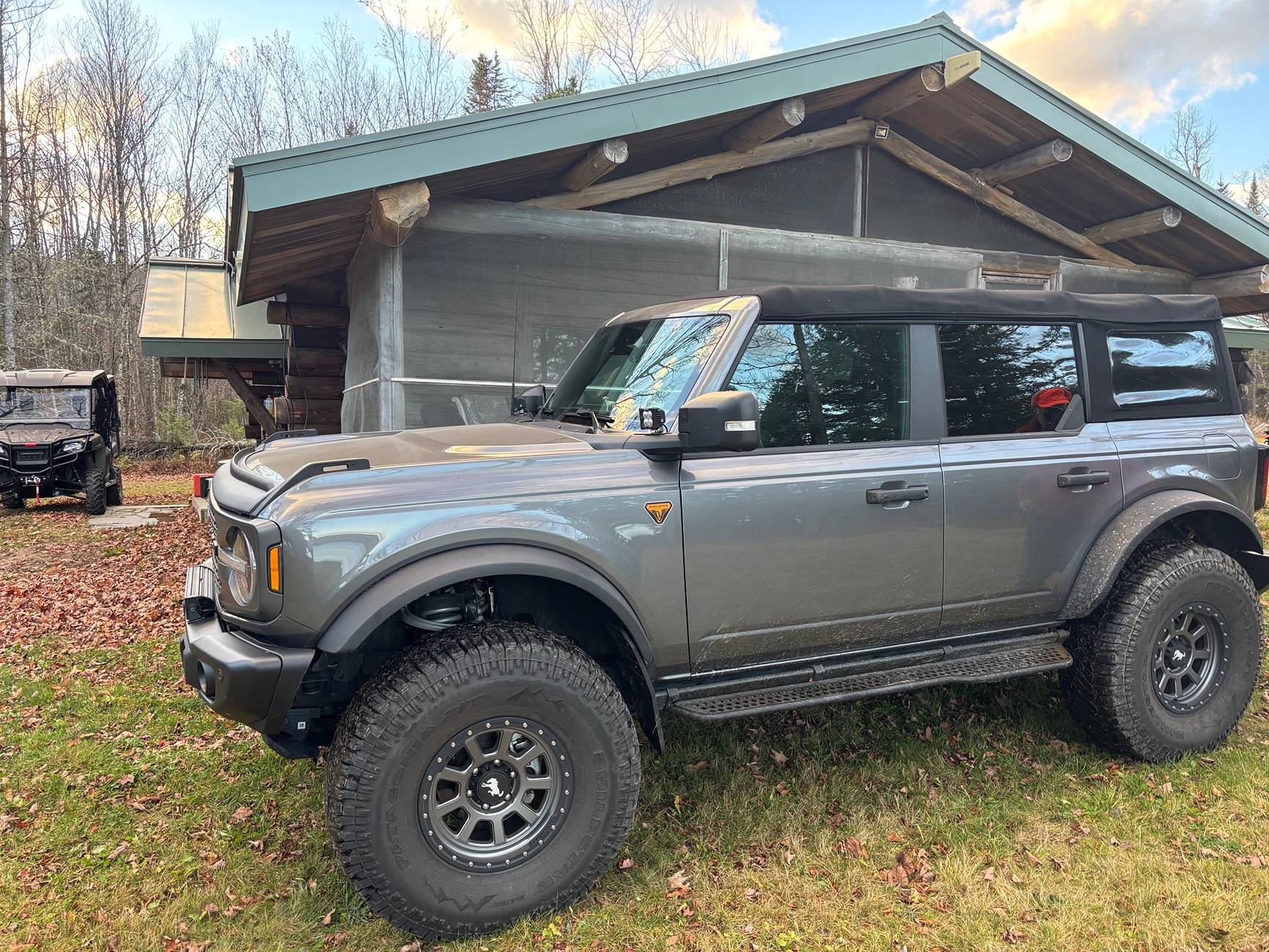 Ford Bronco Show me your Gray Wheels IMG_1135
