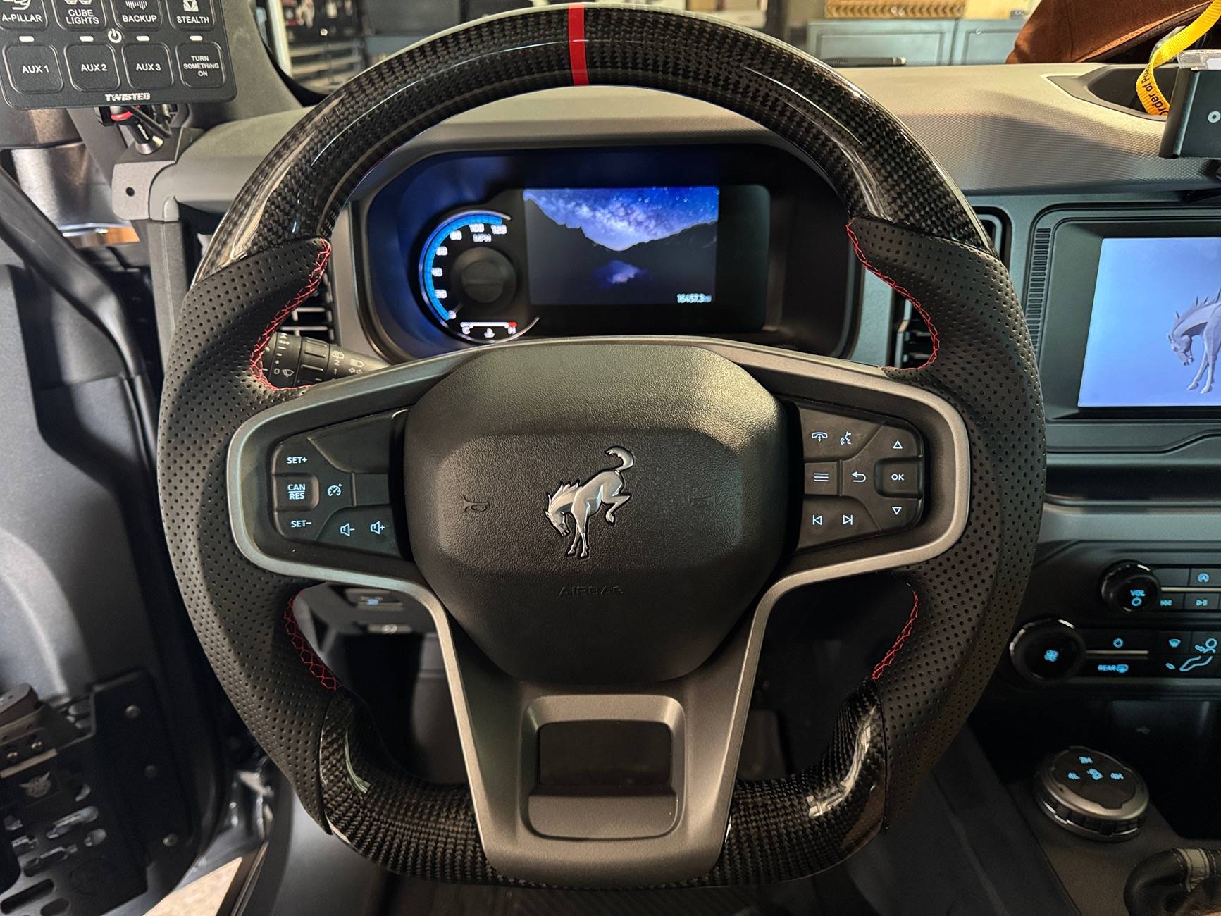 Ford Bronco TESFEEL Flat Bottom Steering Wheel (Carbon & Leather) for Bronco IMG_2401 3.JPG