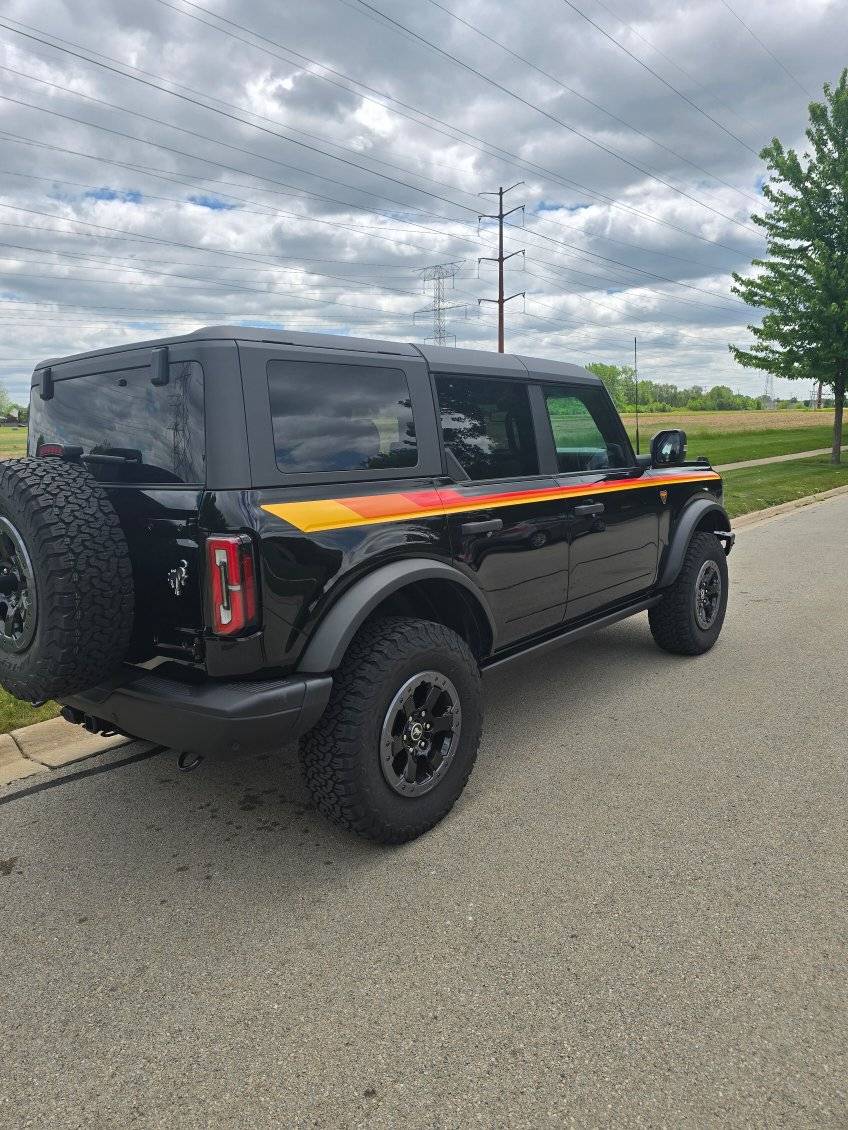 Ford Bronco Shadow Badlands with Underground Graphics 3-bar stripe 1000001067