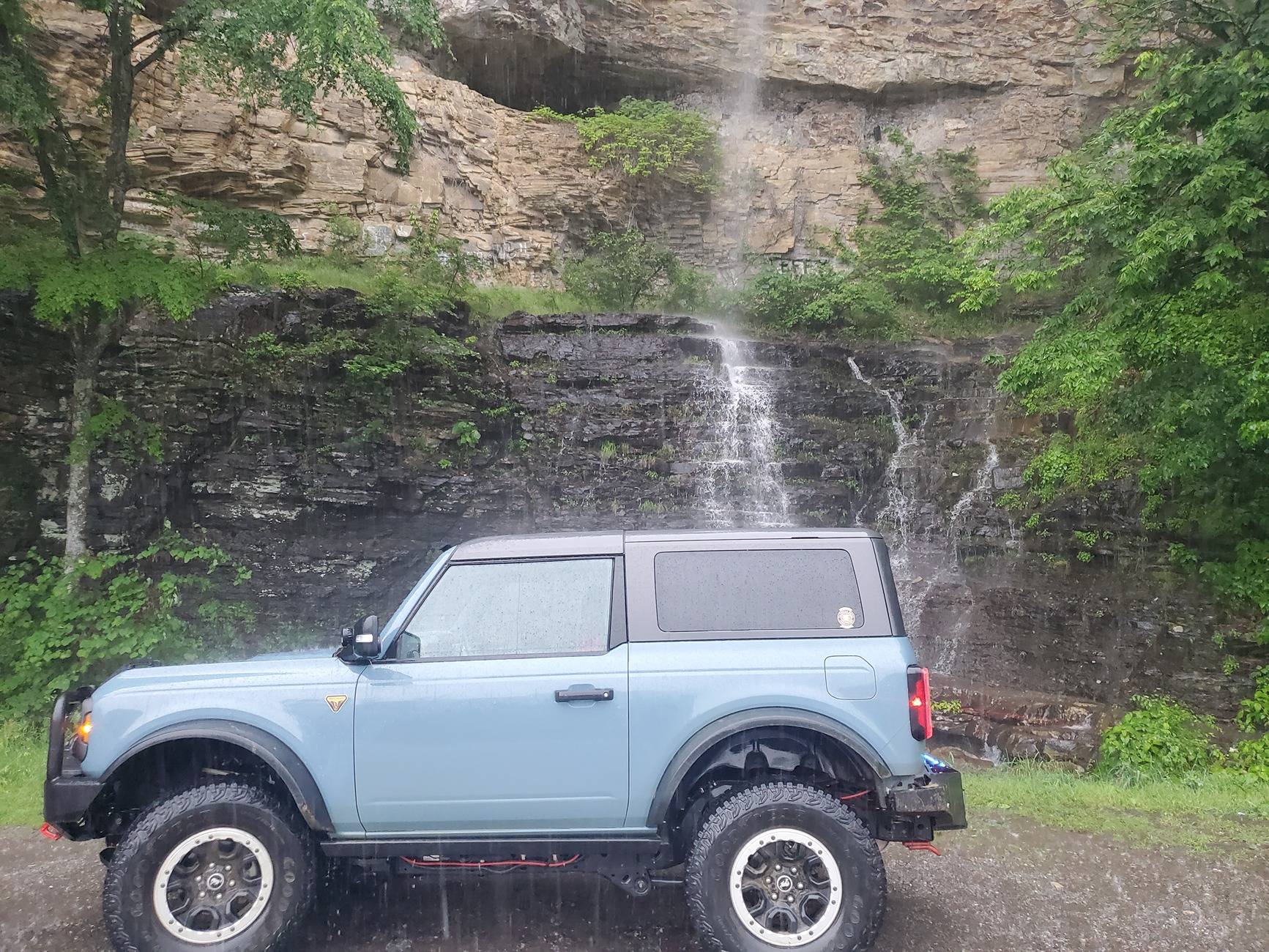 Ford Bronco Impromptu on road adventure...or not... 20250518_164027