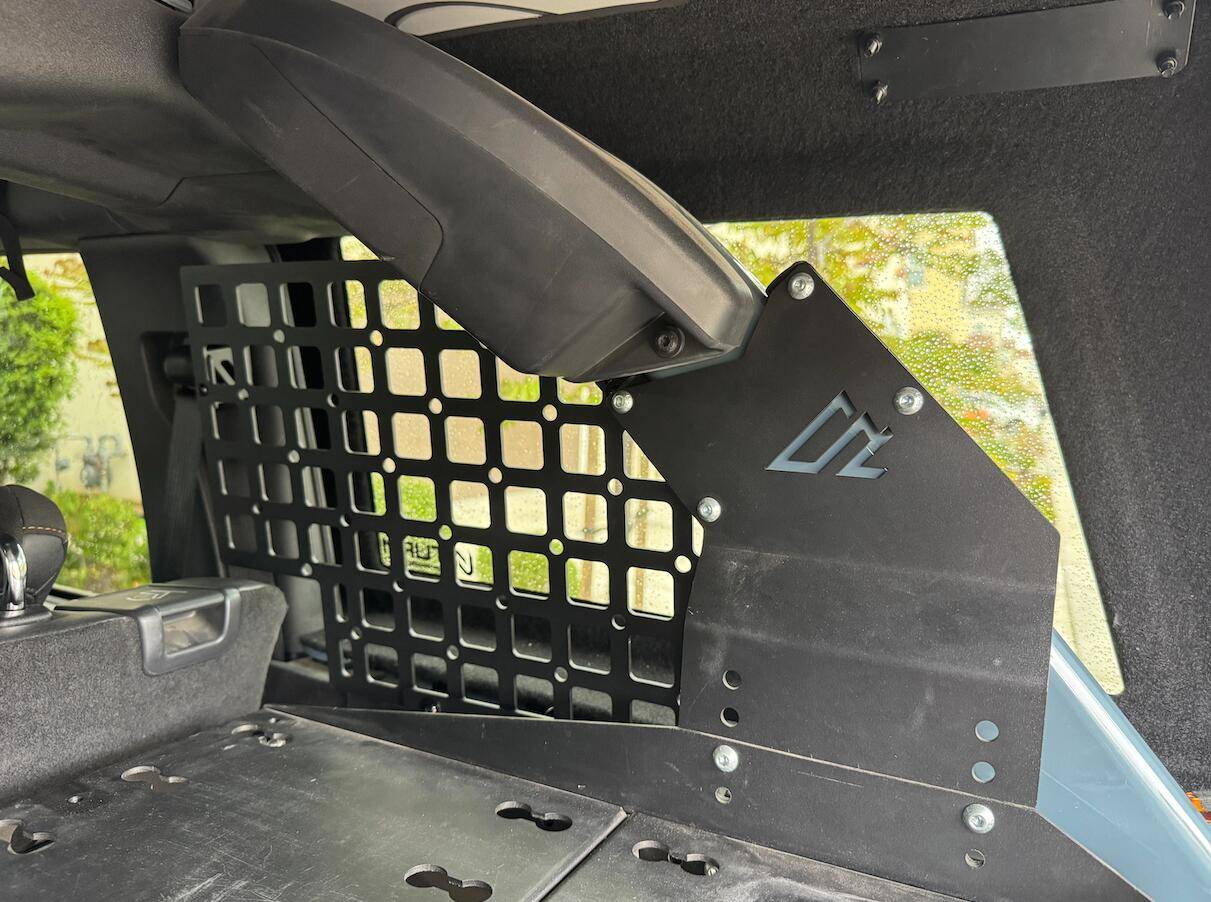 Ford Bronco DV8 Molle + AAL Cargo Shelf 1747765943122-hu