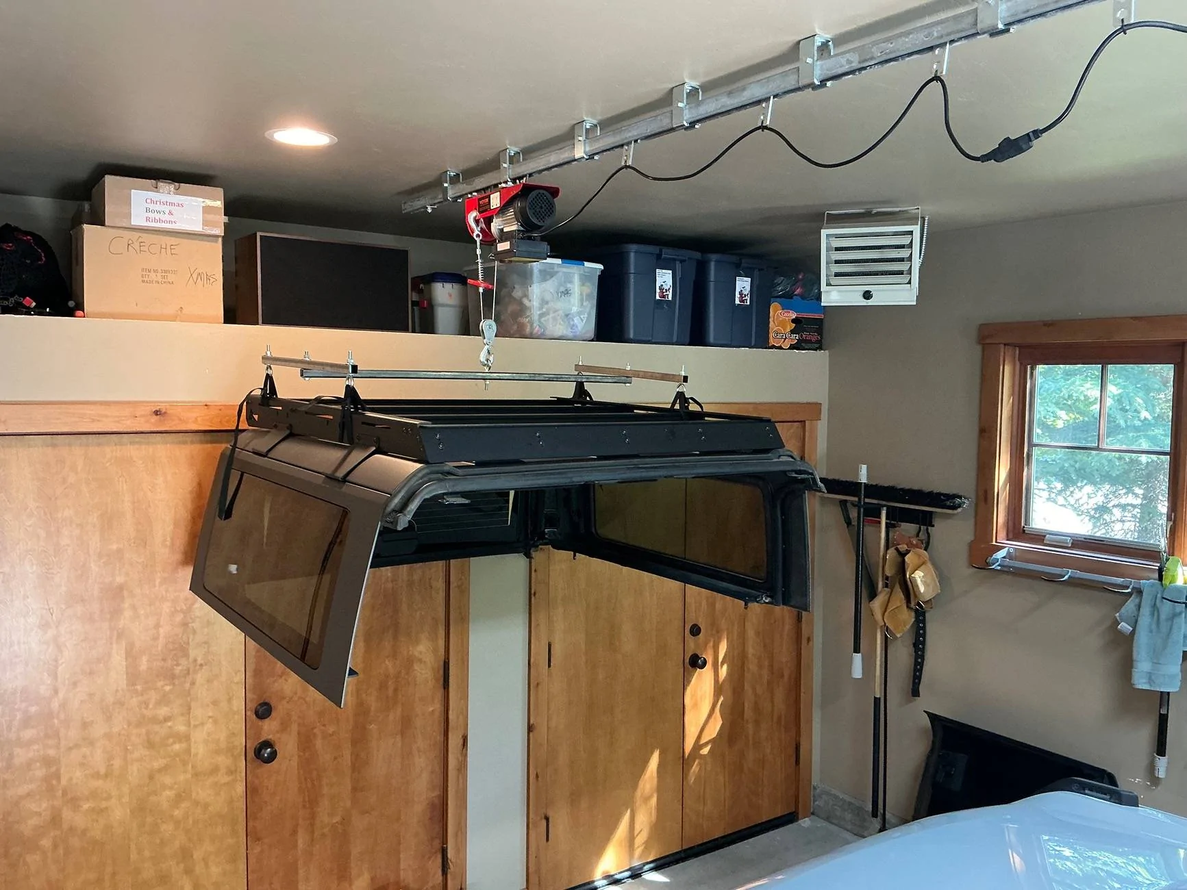 Ford Bronco My Cheap Hard Top Hoist for Garage Ceiling 1747768288145-1y