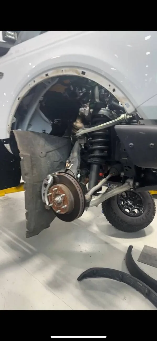 Ford Bronco Driver-side DRL Stays on After Locking Vehicle 1