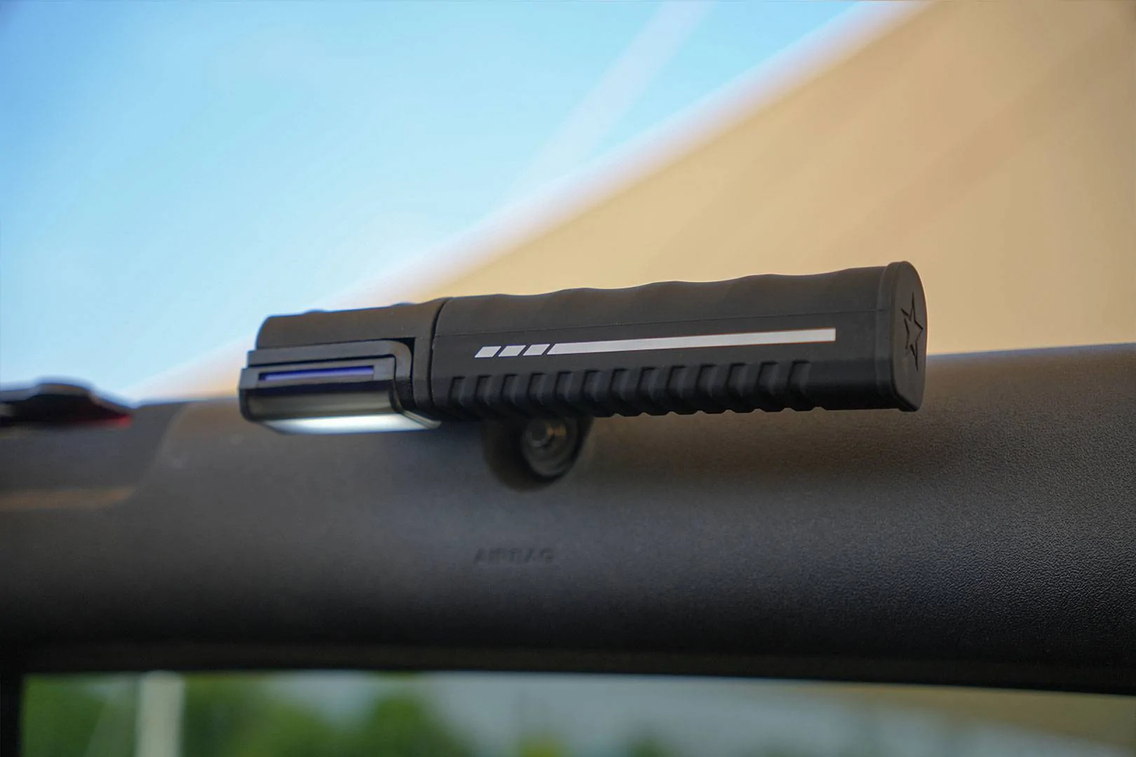 Ford Bronco Roof grab handles with lights are coming [AIGMUX] 5