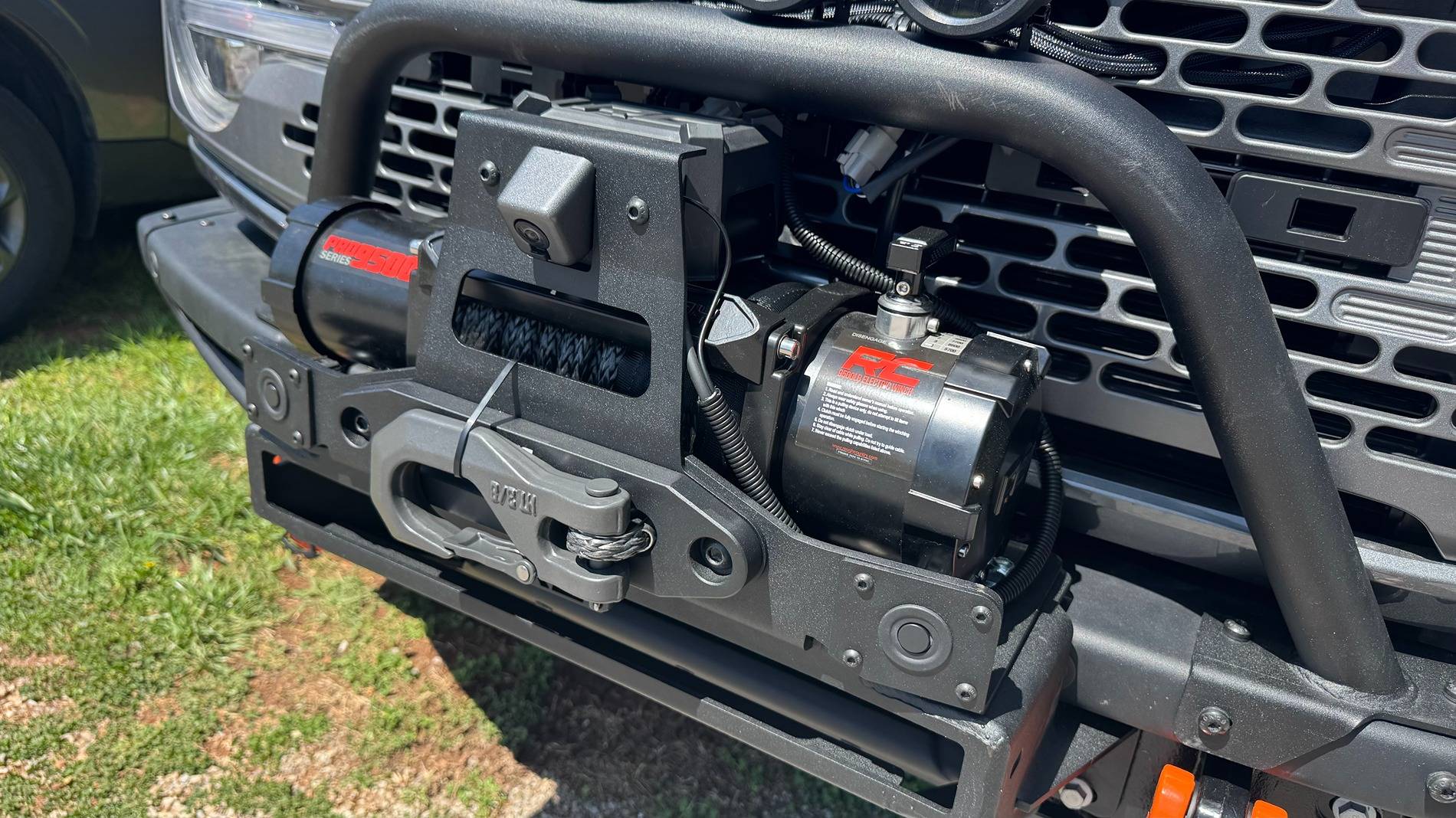 Ford Bronco Sorry, another n00b aux switch/lighting question IMG_3172