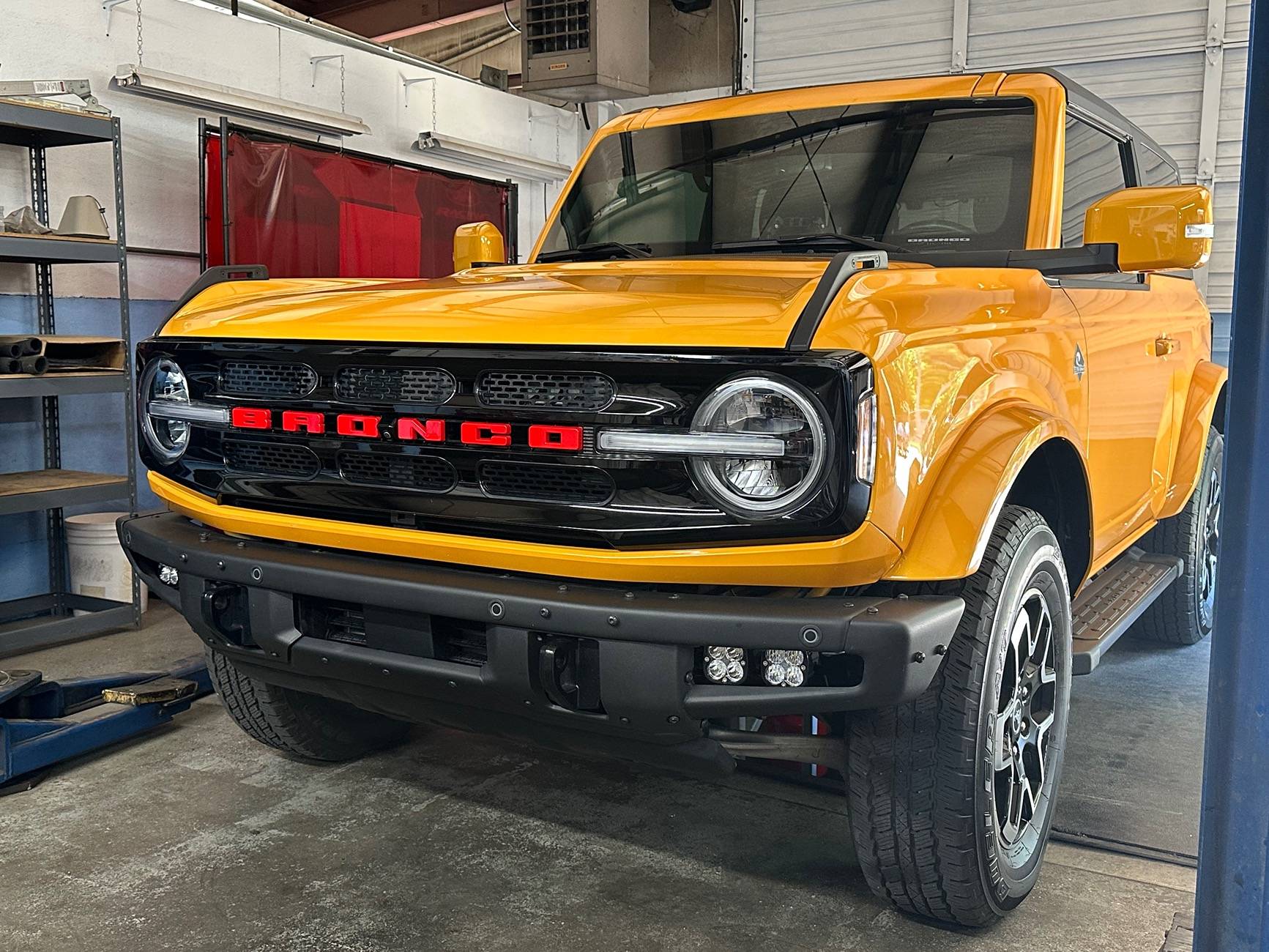 Ford Bronco Retro themed 2Door Eruption Green basequatch progress IMG_1996