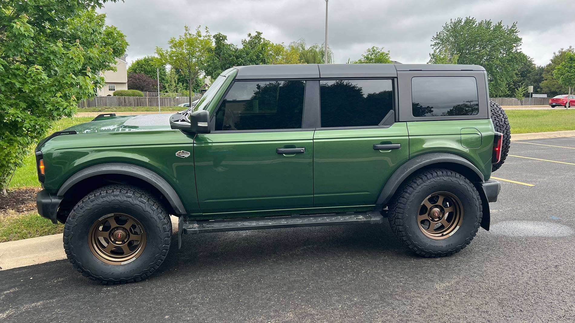 Ford Bronco New Wheels, need tires IMG_1015