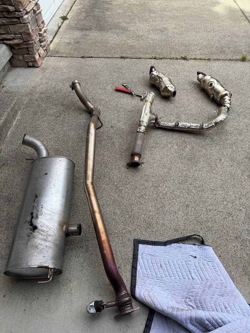 Ford Bronco Bronco 2.7 CV New Exhaust Install IMG_4417.JPG
