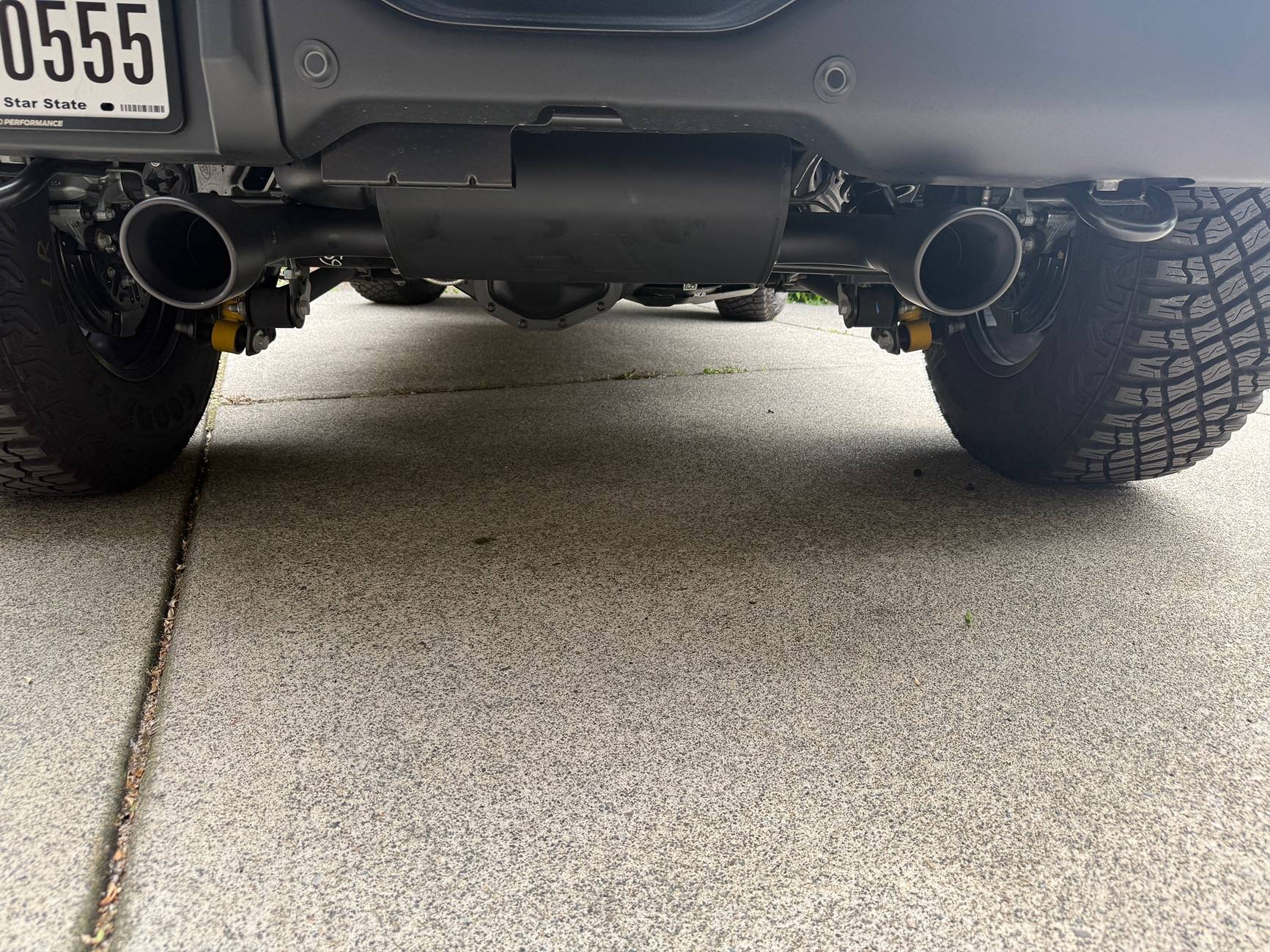 Ford Bronco Bronco 2.7 CV New Exhaust Install IMG_4433.JPG