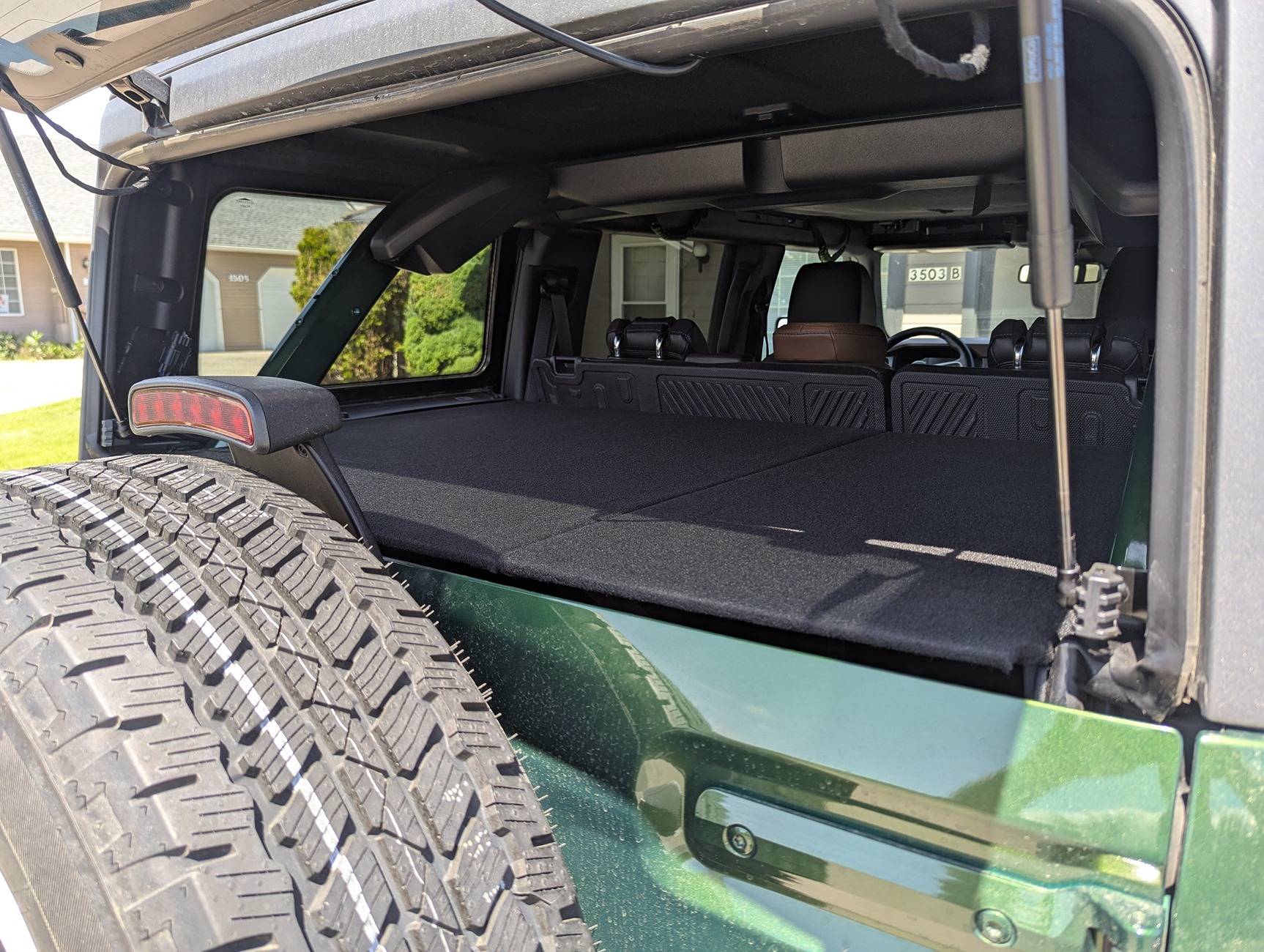 Ford Bronco DIY hard rear cargo cover 1000007824