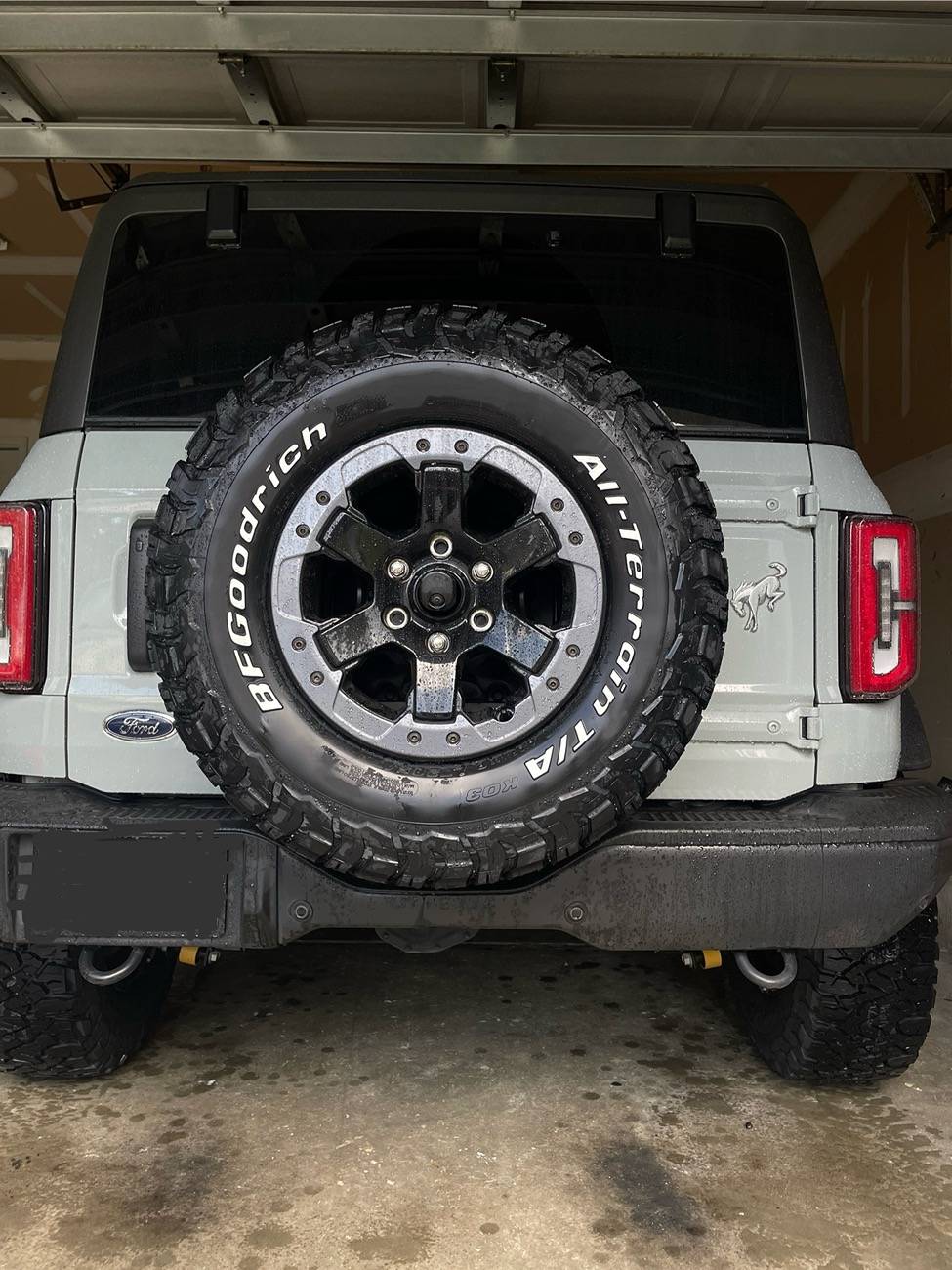 Ford Bronco White or Black Tire lettering out? IMG_5903