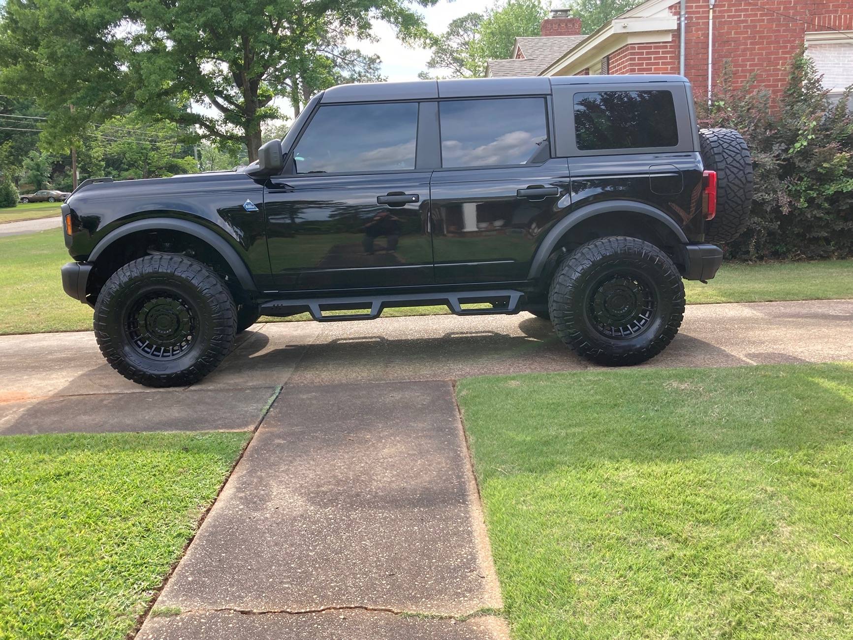 Ford Bronco White or Black Tire lettering out? IMG_4531
