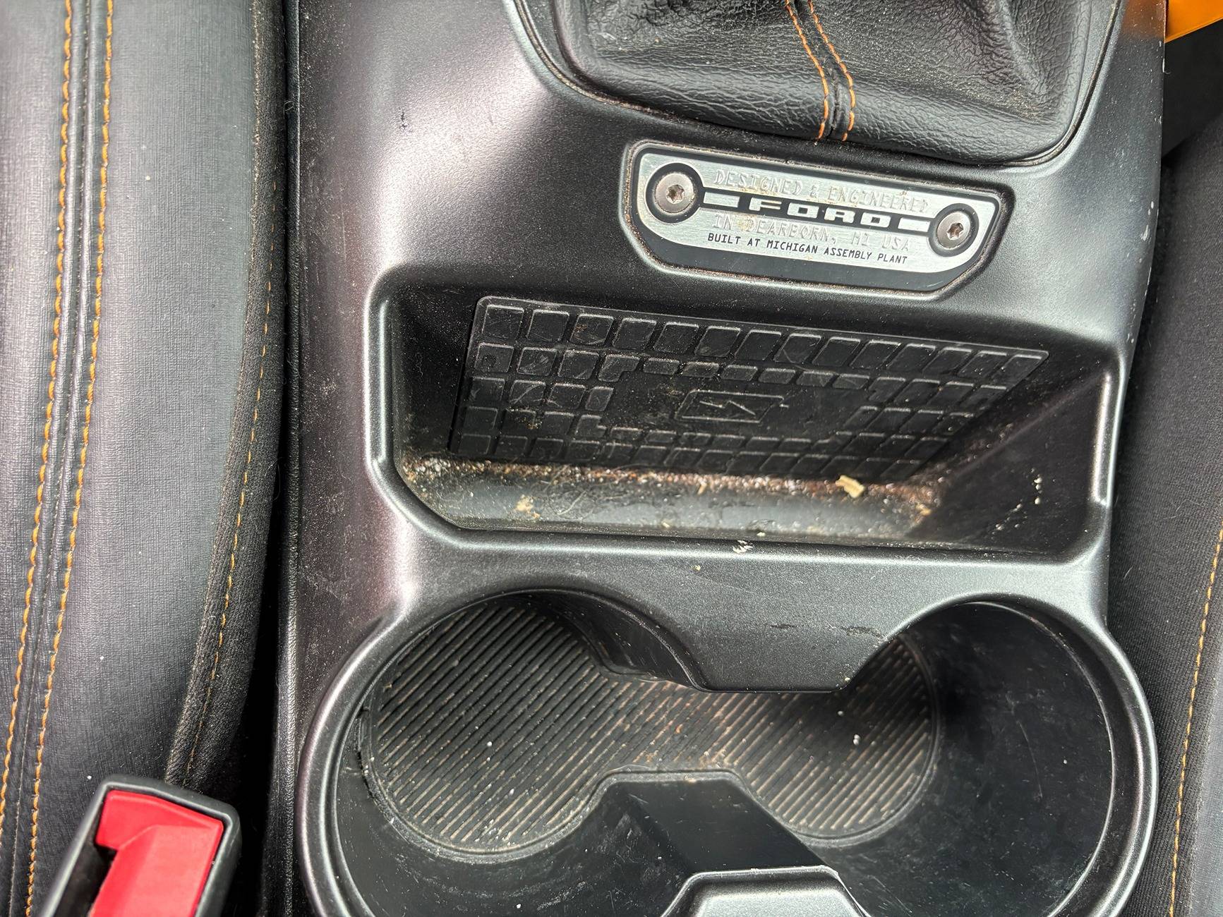 Ford Bronco New: Cup Holder to Keep Drinks Warm & Cool Using Air Vent [AIGMUX] Dirty phone charger