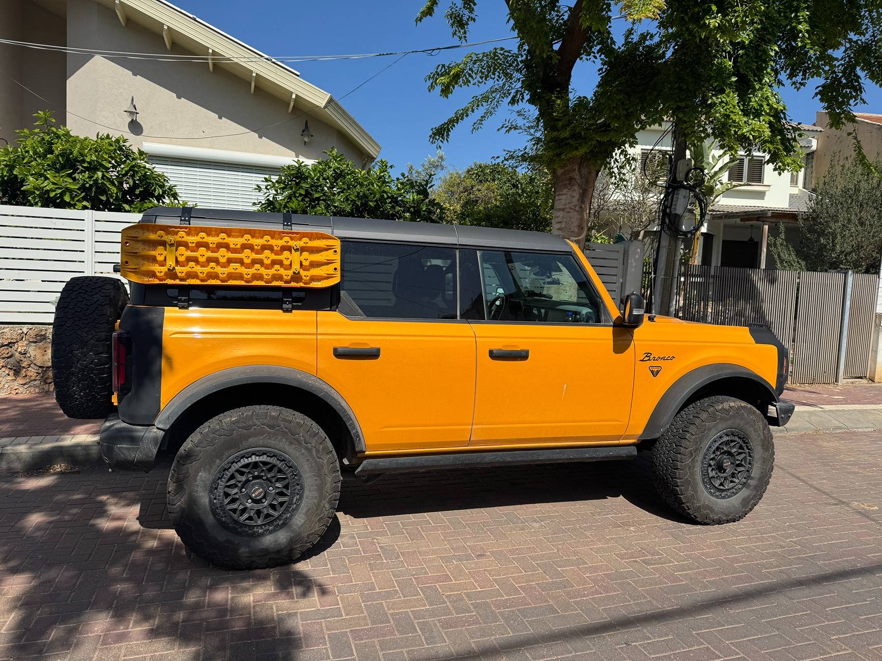 Ford Bronco How are you mounting your recovery boards IMG_1086.JPG