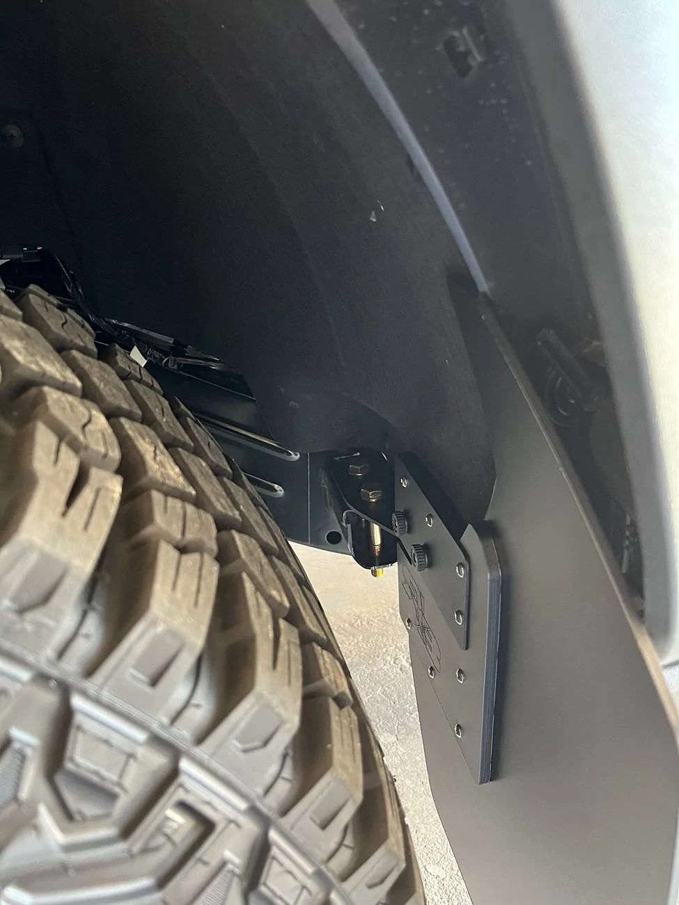 Ford Bronco RokBlokz rear flaps installation. IMG_4444