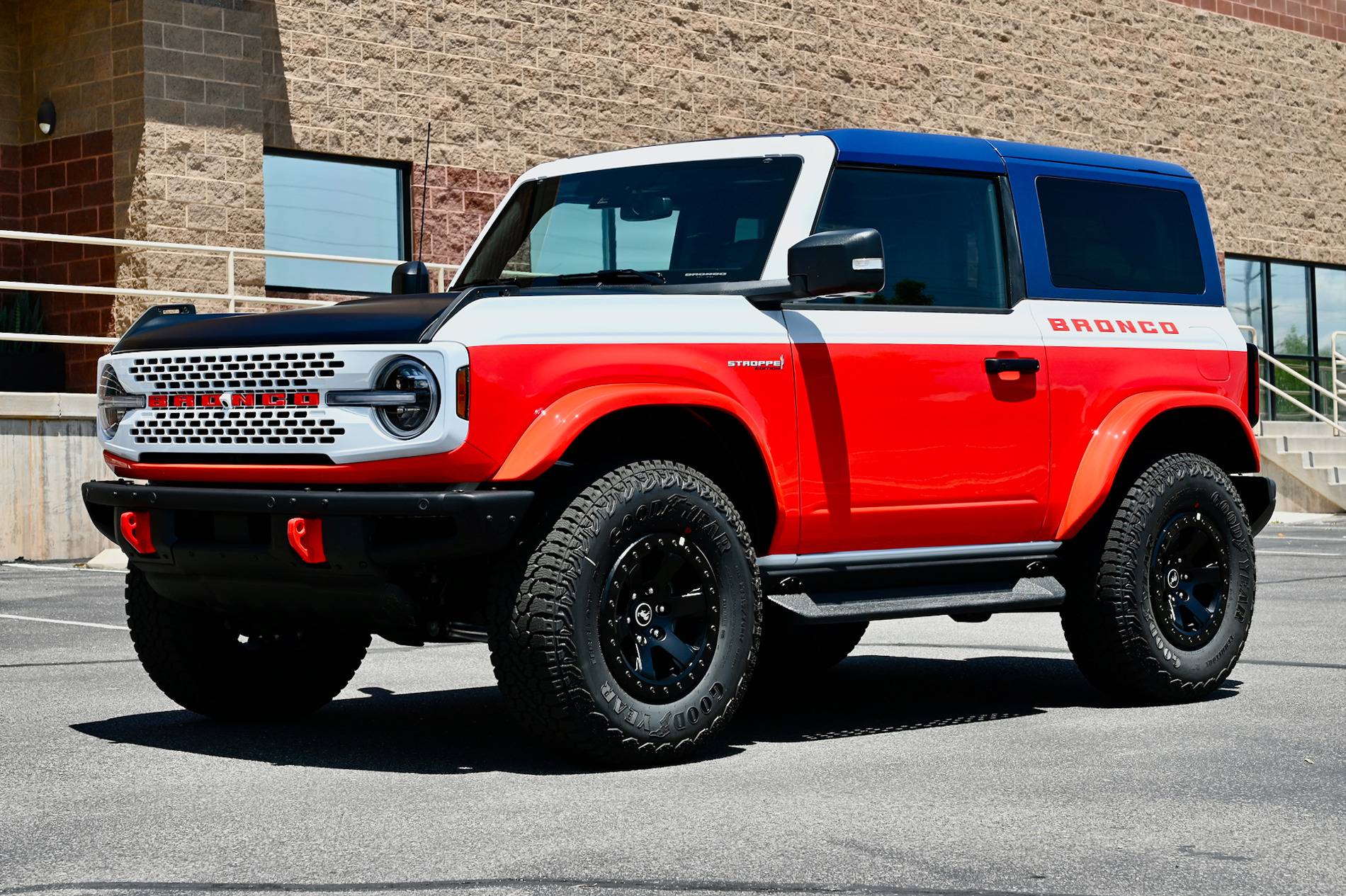 Ford Bronco Anyone order a Stroppe? 01
