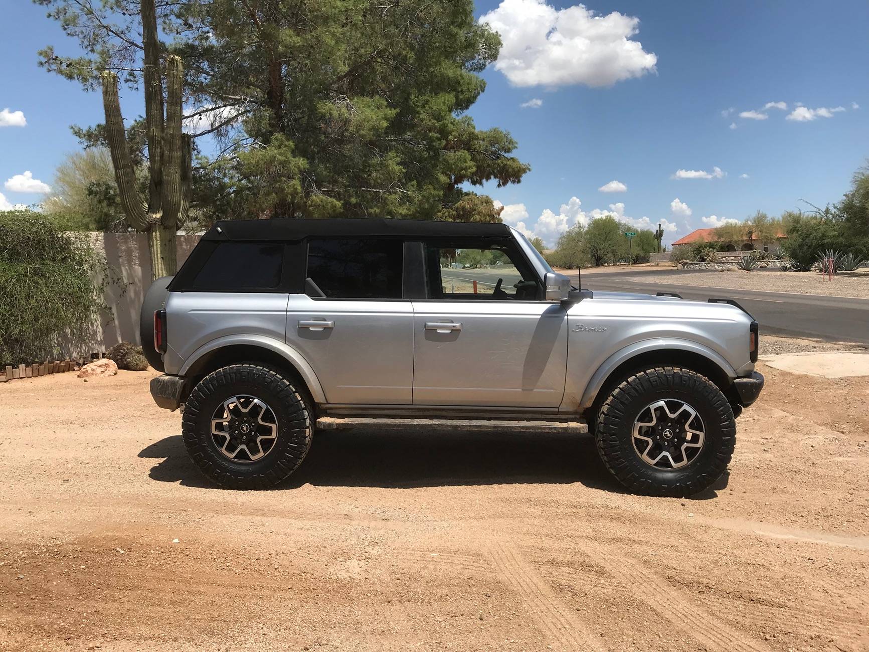 Ford Bronco Show us your installed wheel / tire upgrades here! (Pics) IMG_0064