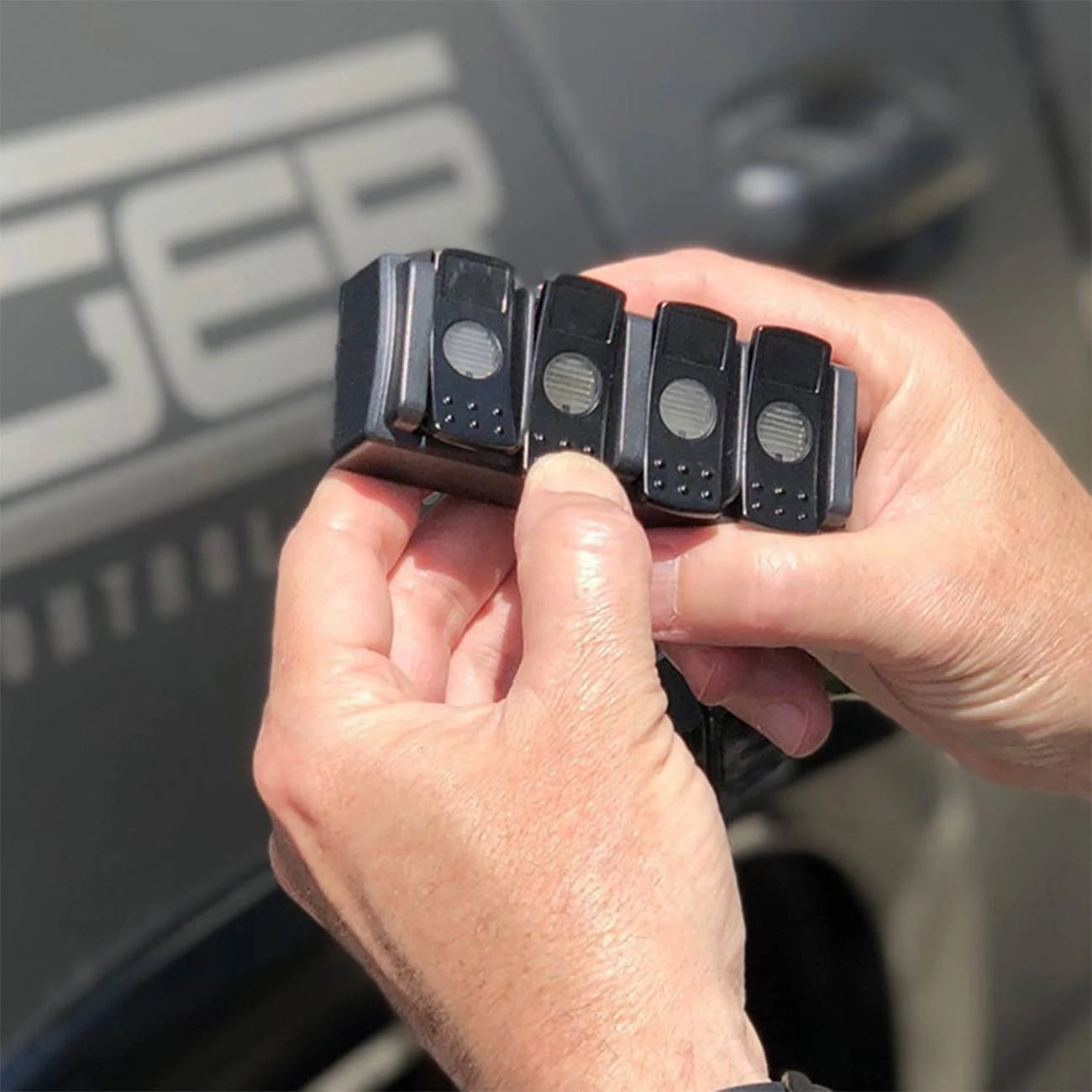 Ford Bronco No AUX? NO Problem! Aux Switch Solution- TRIGGER Controller for Ford Bronco 53992544548_de88f23790_k