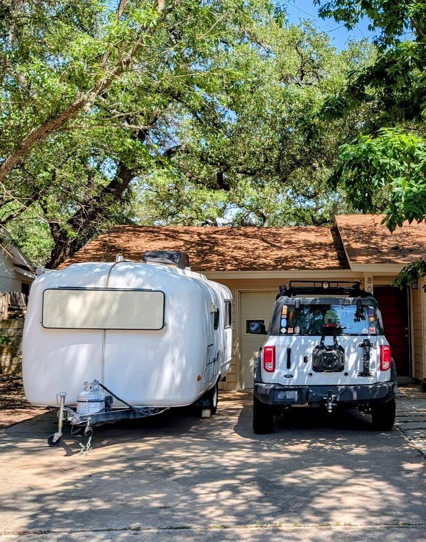 Ford Bronco Towing a Burro trailer with a 2-Door Bronco 1749673214654-9e
