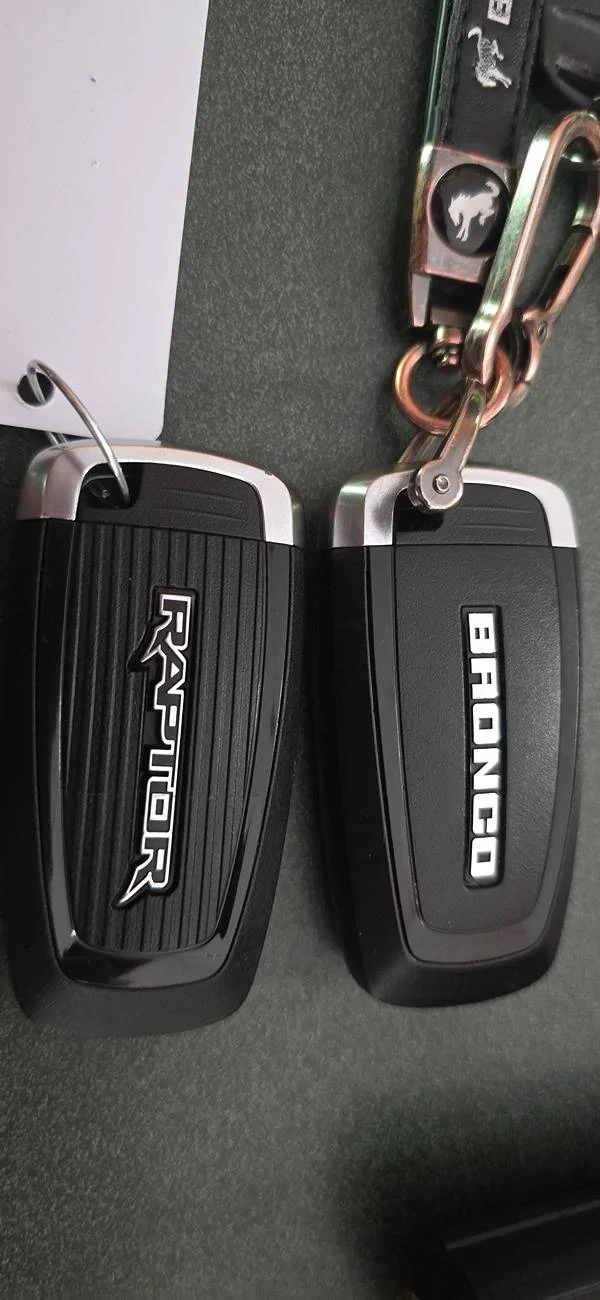 Ford Bronco BOSS'S BRONCO RAPTOR and my hand-me-down Badlands 20250524_162658