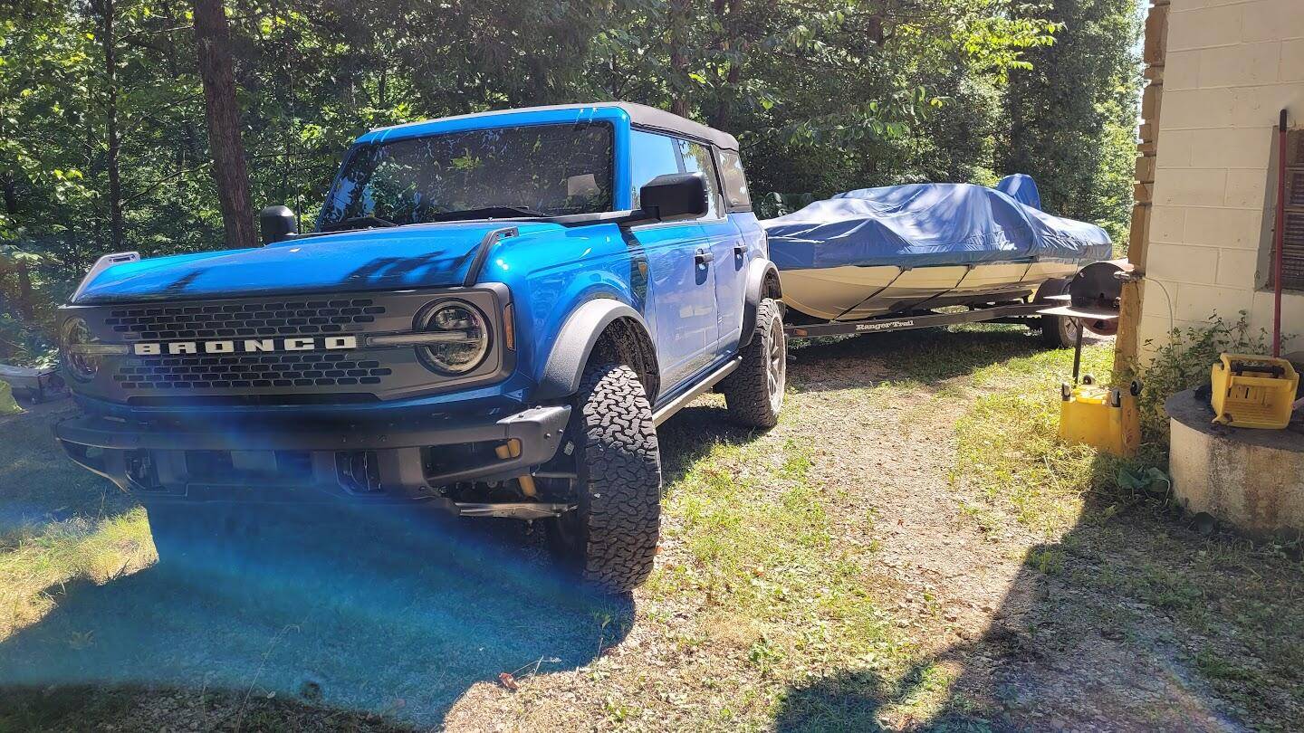 Ford Bronco Towing a Burro trailer with a 2-Door Bronco 1749684563130-jt