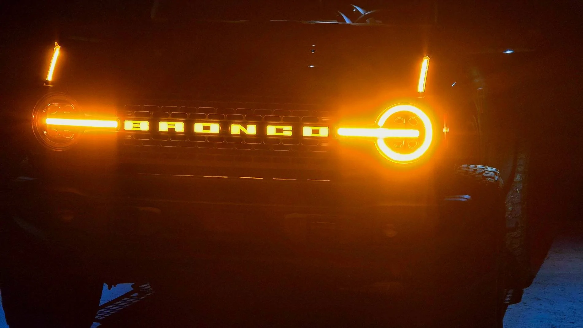 Ford Bronco Finally Installed the Putco Emblem and Form Headlights & Taillights 1000010964