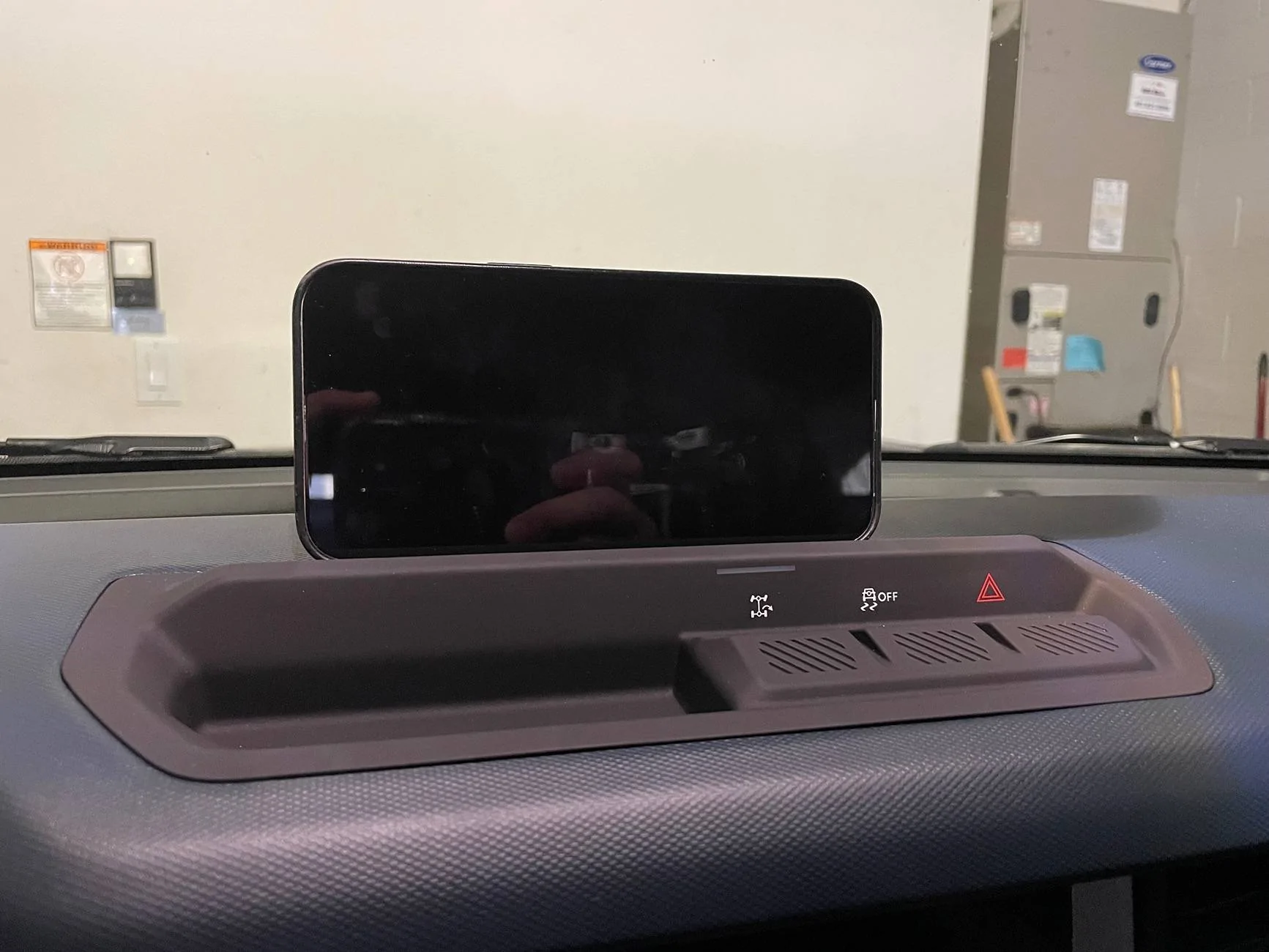 Ford Bronco iPhone MagSafe Accessory Mount With Charging Off Road Proof IMG_0248