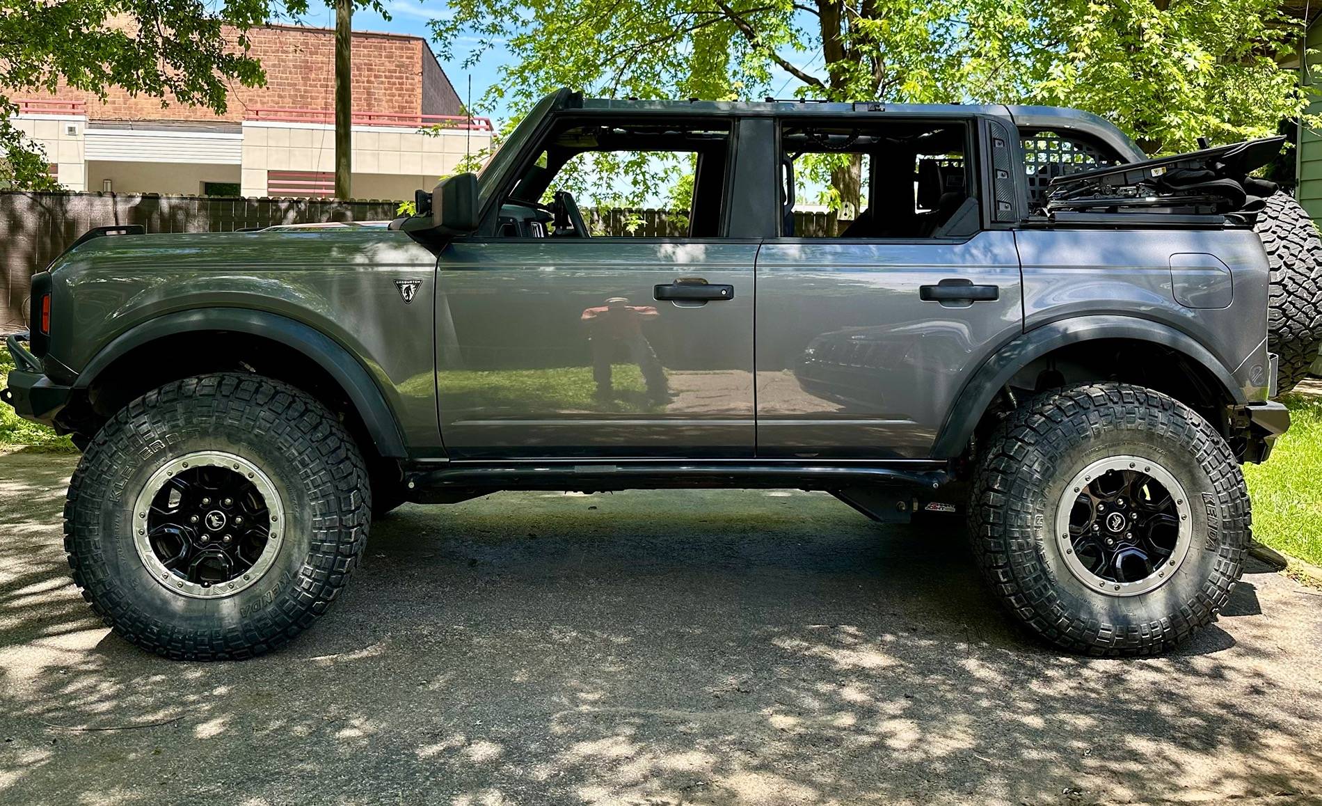 Ford Bronco Nose high on Fox 2.5 (not leveled) IMG_4823