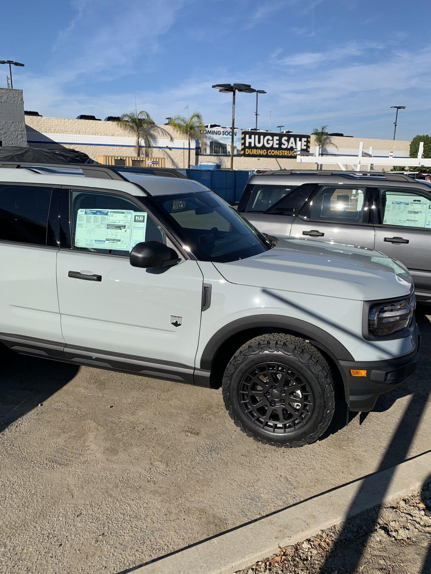 Ford Bronco Bronco Sport in Cactus Gray D5CF2ABA-61DD-4204-B6F3-83CC62DE58C8