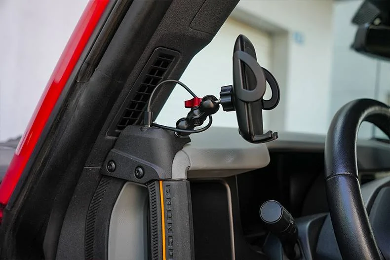 Ford Bronco 【AIGMUX】We're launching a mobile phone holder with fast charging 03