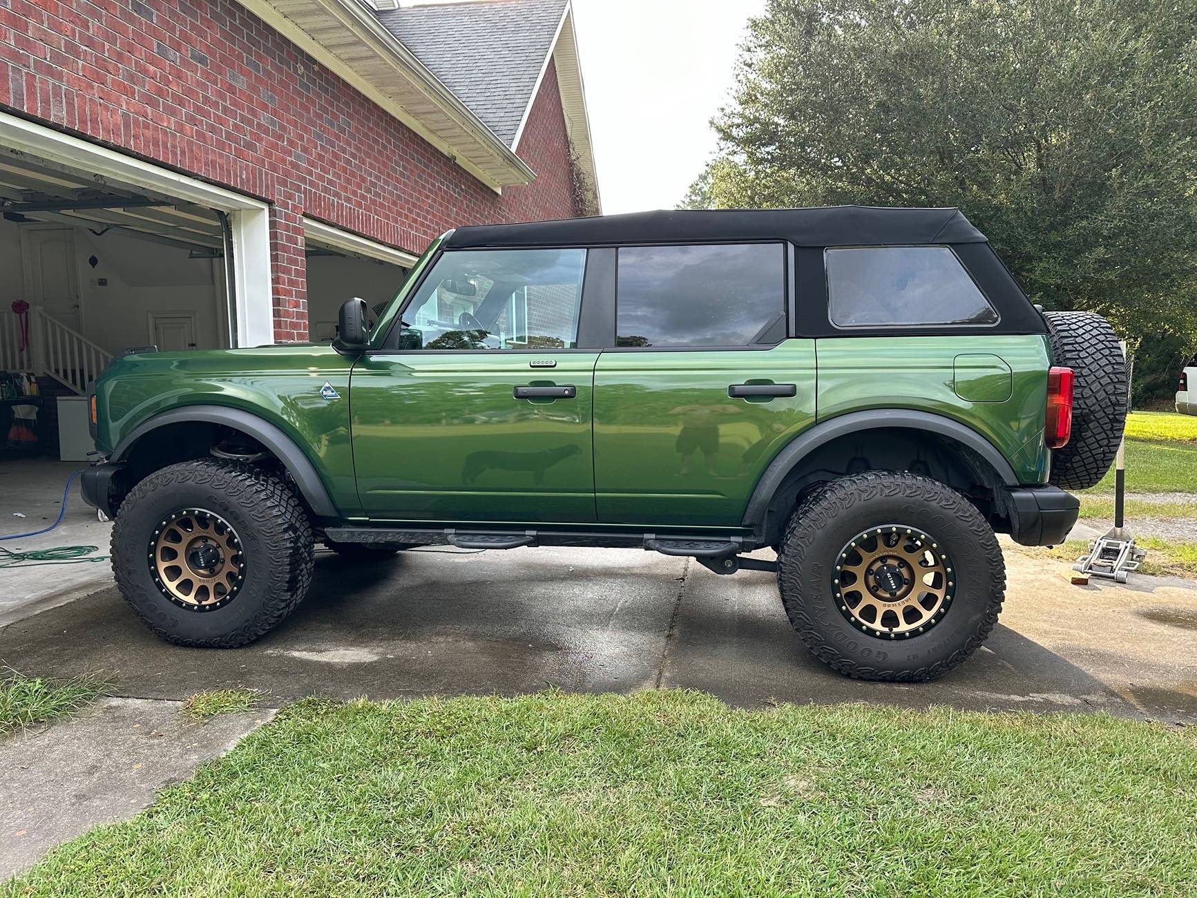 Ford Bronco 2023 Black Diamond V6 IMG_2200