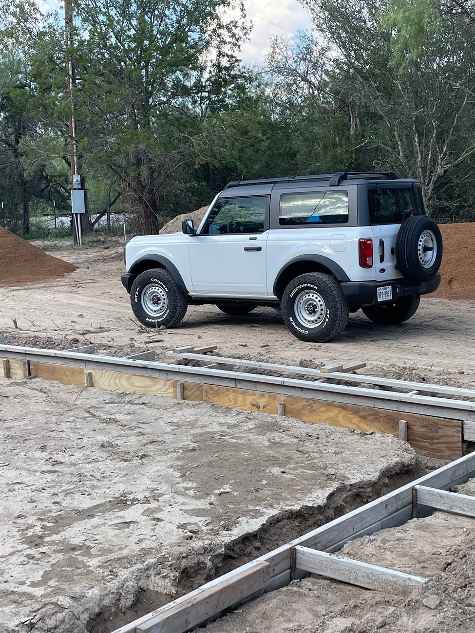 Ford Bronco Power add mods? Header, tune, Shocks, what else? IMG_5120