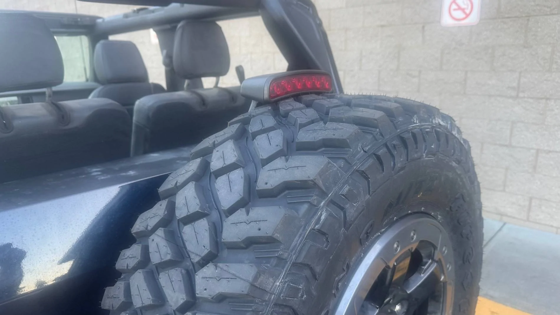 Ford Bronco White or Black Tire lettering out? IMG_7003