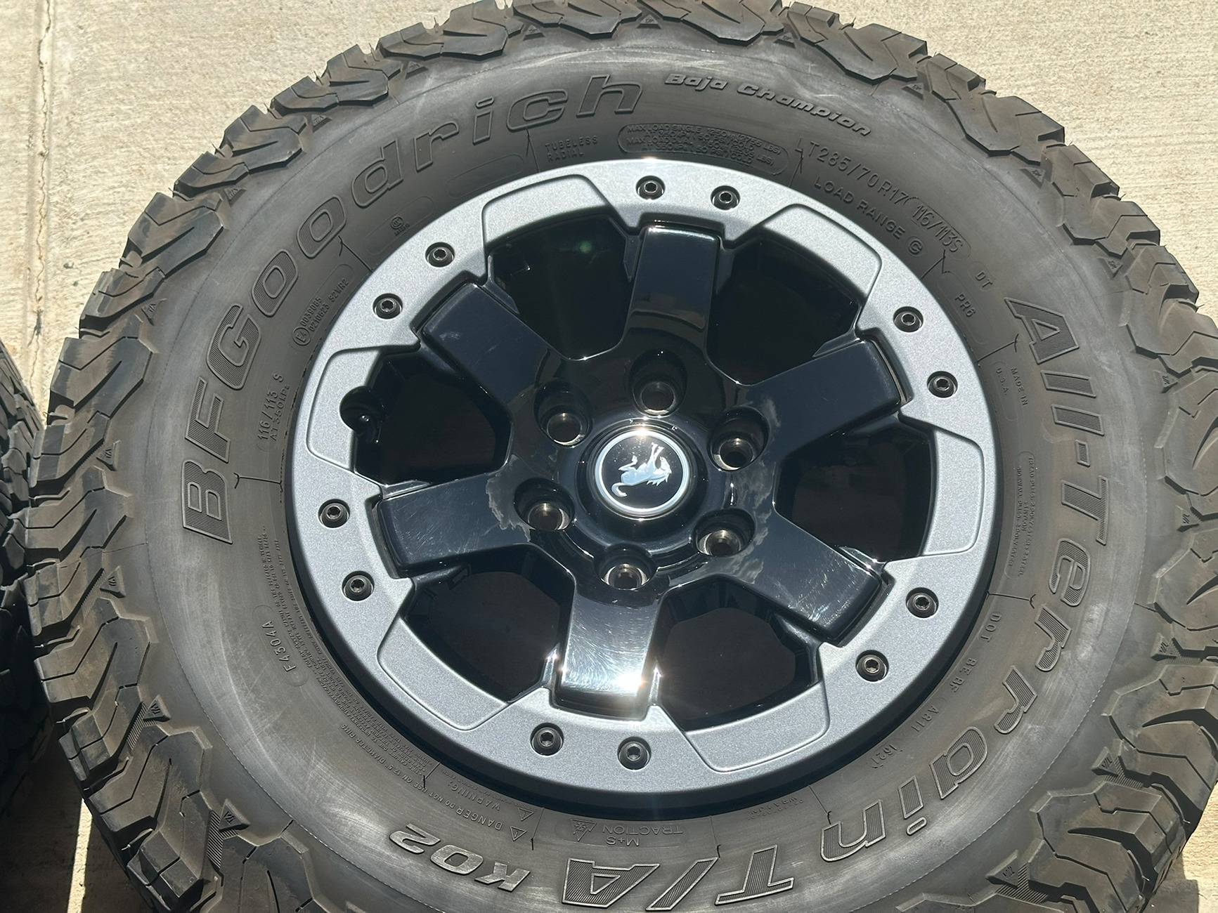Ford Bronco 2021 Badlands Beadlock Capable Wheels and Tires IMG_0490.JPEG