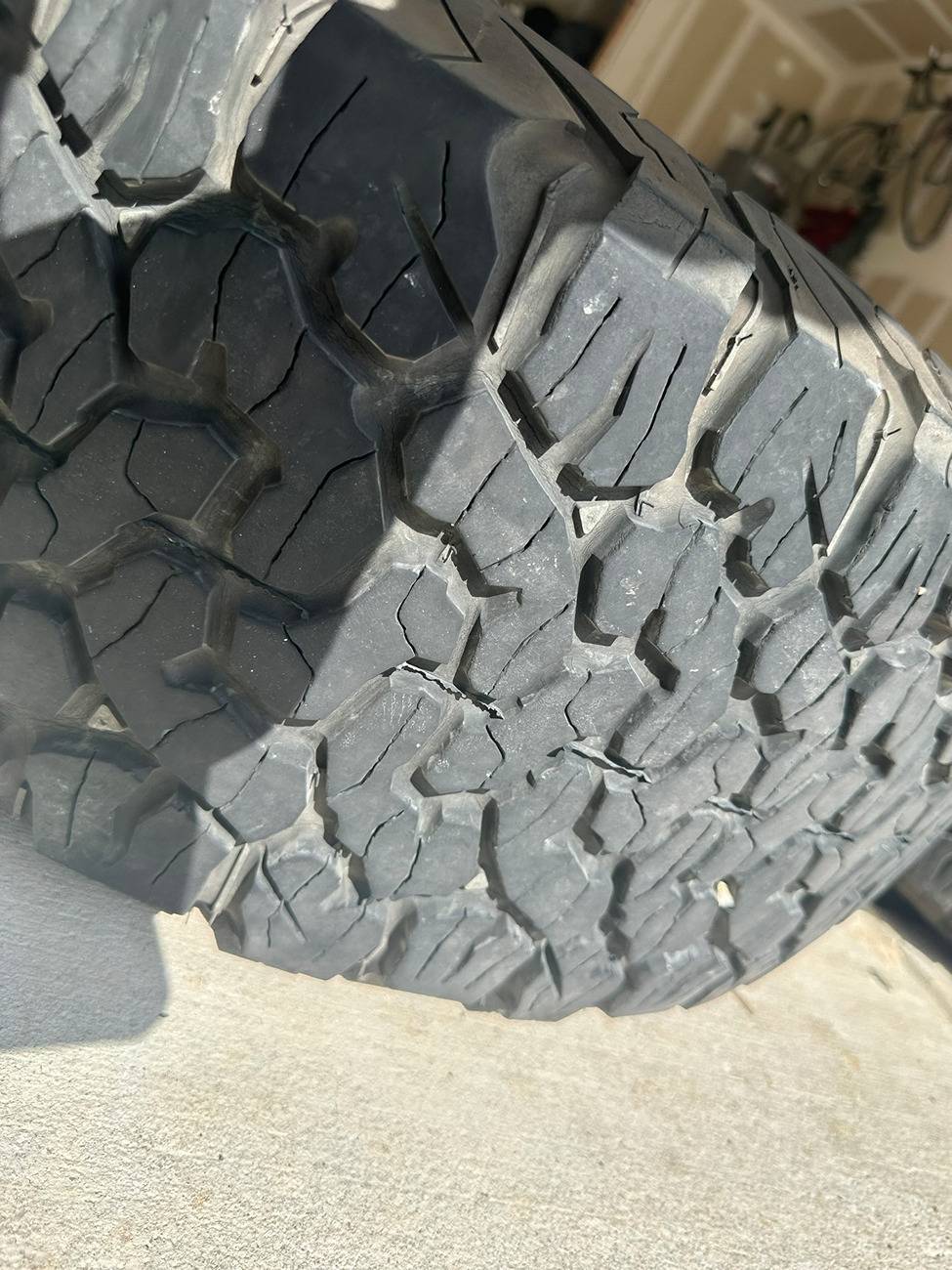 Ford Bronco 2021 Badlands Beadlock Capable Wheels and Tires IMG_0494.JPEG
