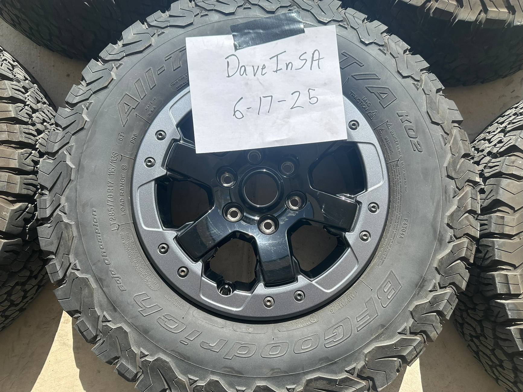 Ford Bronco 2021 Badlands Beadlock Capable Wheels and Tires IMG_0487.JPEG