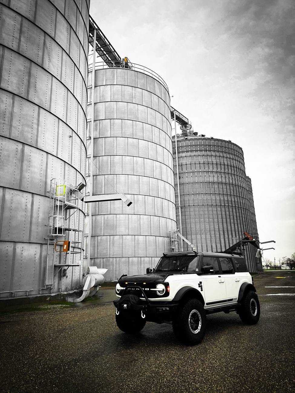 Ford Bronco Illinois Route 66 Trip 379CE626-C2B6-46B4-A101-EF6C9B0A573D