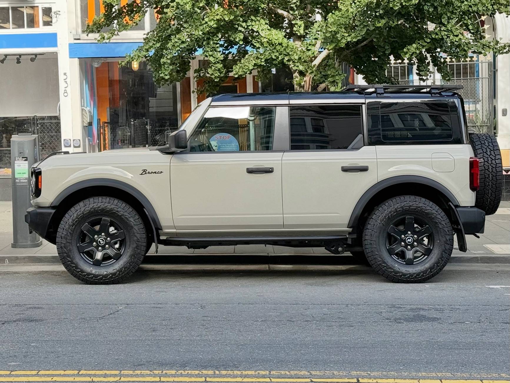 Ford Bronco Show us your installed wheel / tire upgrades here! (Pics) IMG_0002