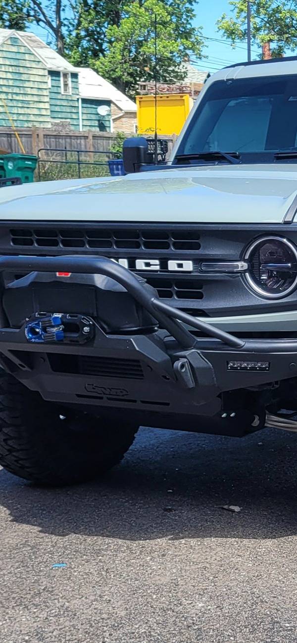 Ford Bronco 4wp front bumper and winch plate $200 Screenshot_20250625_172648_Gallery