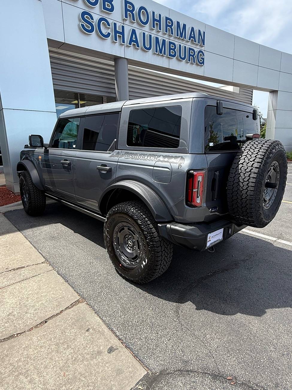 Ford Bronco CARBONIZED GRAY Bronco Club IMG_7207