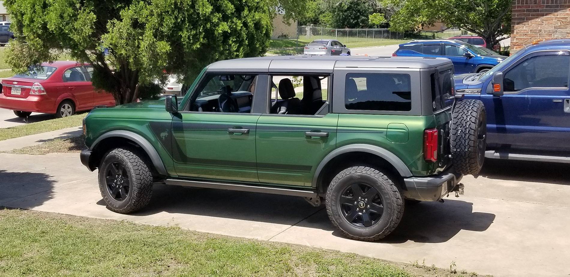 Ford Bronco Howdy everyone. Just joined Broncoside