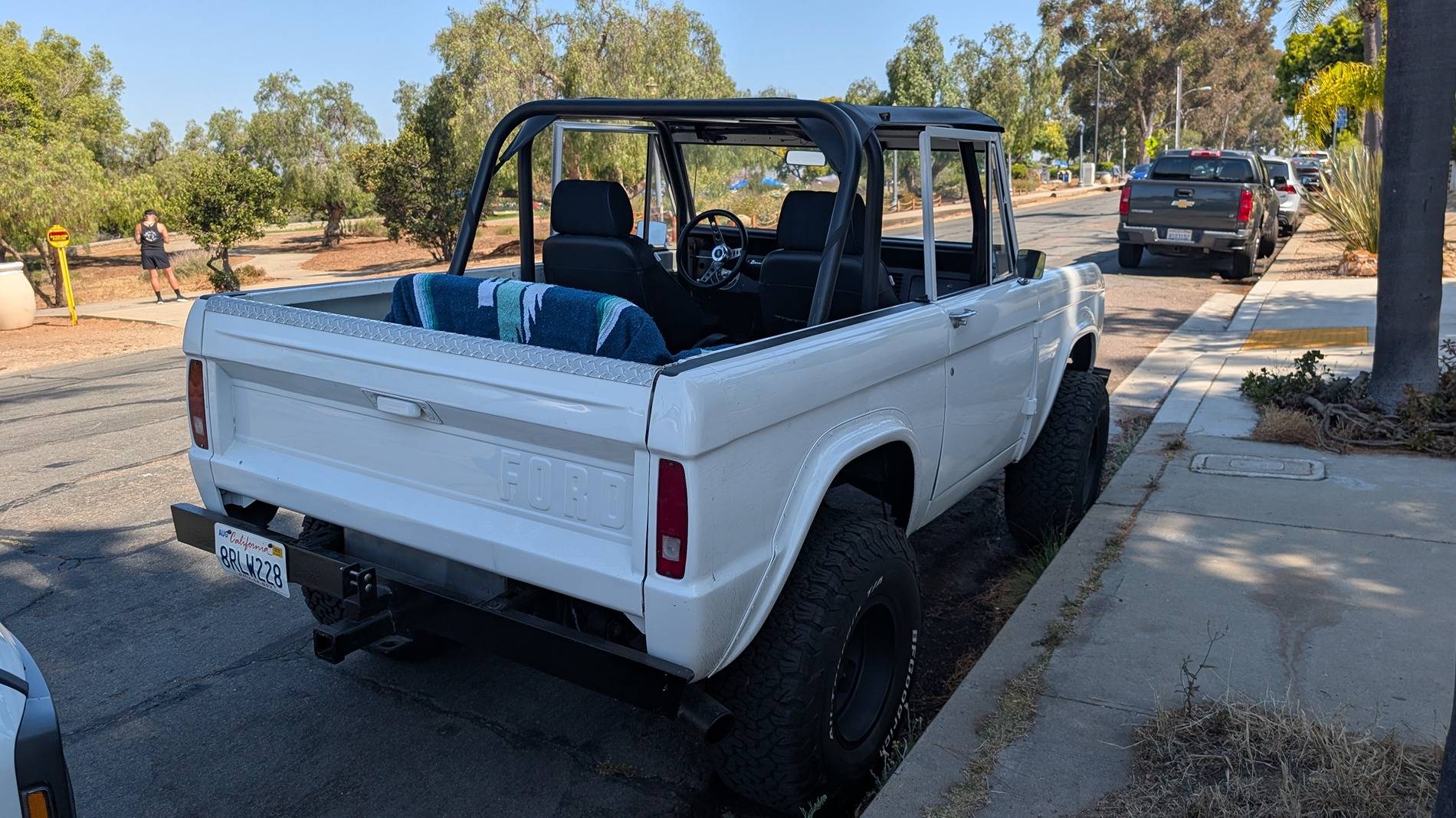 Ford Bronco Old vs New - Anyone know the model year? 1000062107