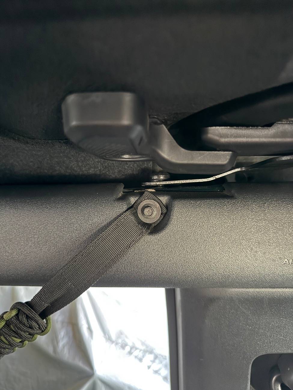 Ford Bronco Hard top bolt loosening IMG_8802