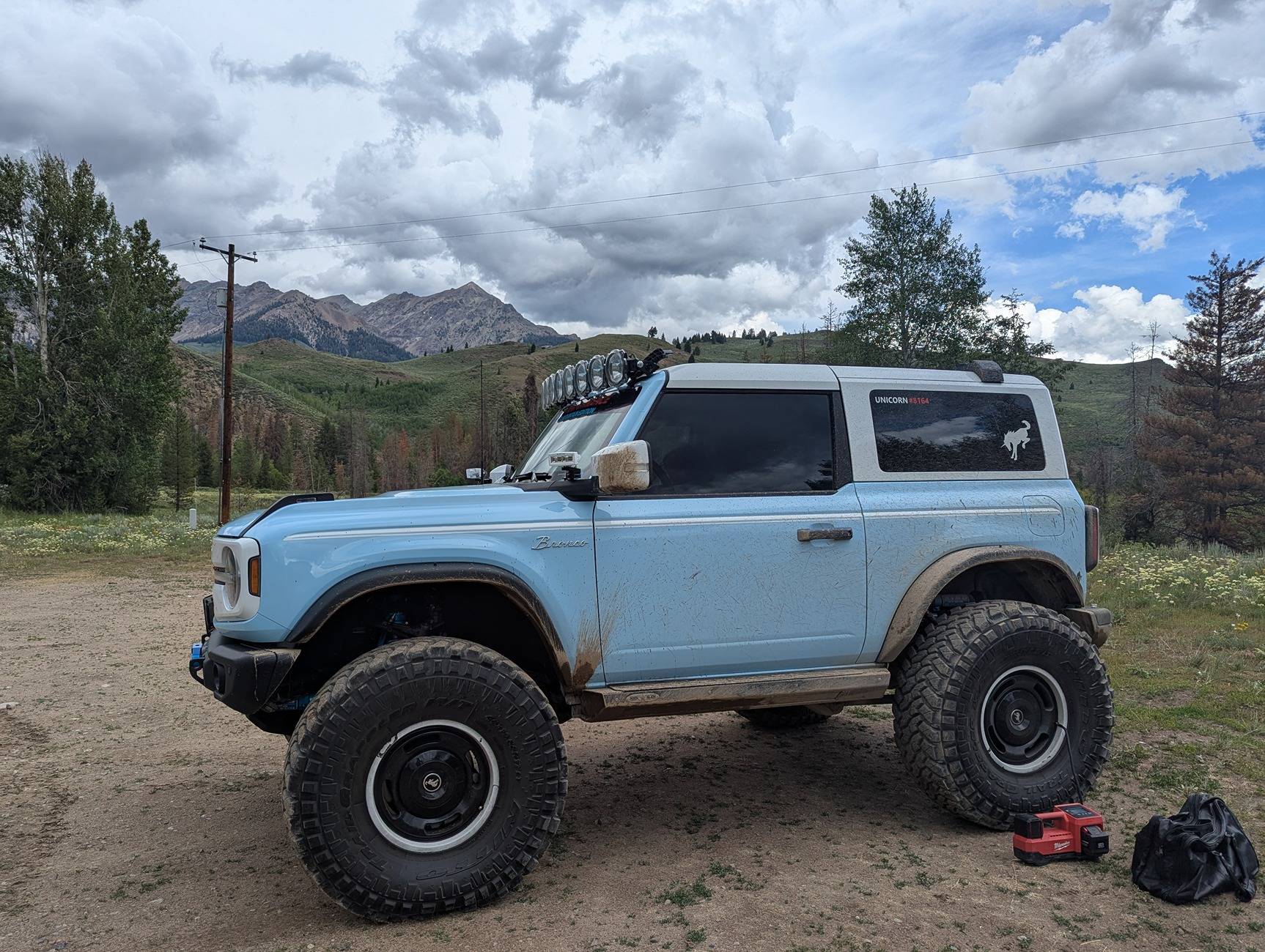 Ford Bronco The new Boulder Mountain Edition Build .... (prototype) airing up in front of boulder 2