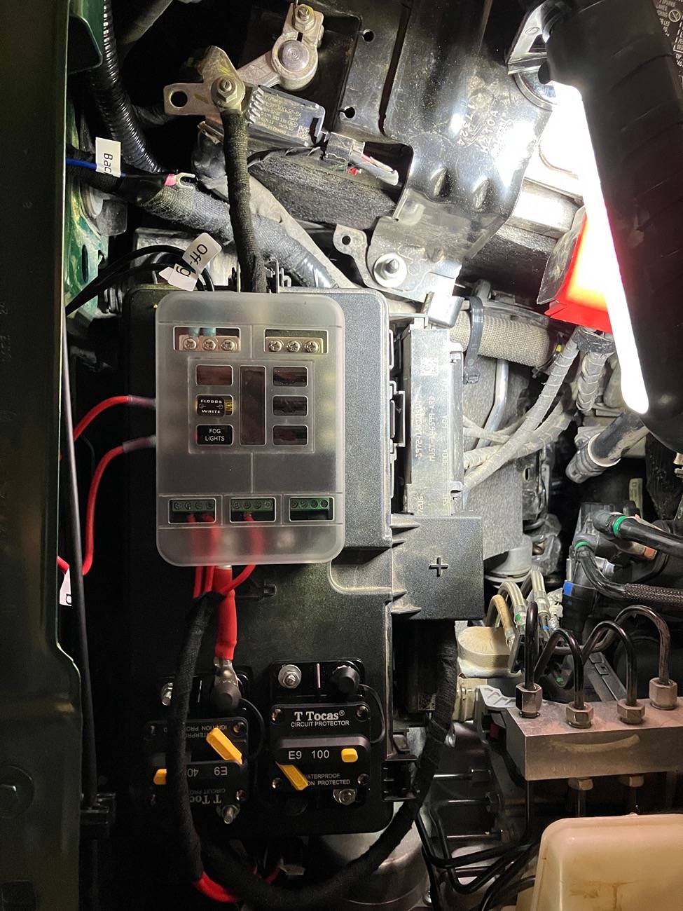 Ford Bronco Rough Country MLC-6 Multiple Light Controller IMG_7251