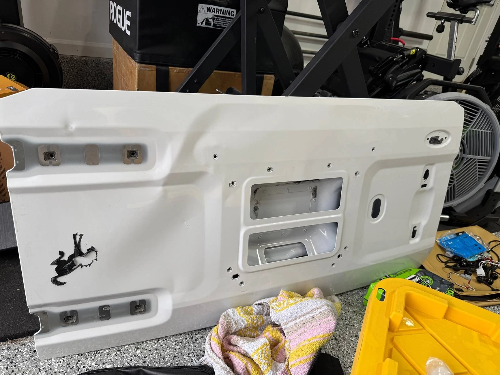 Ford Bronco The DEFINITIVE "hinge nut insert fell inside the tailgate" thread IMG_5745
