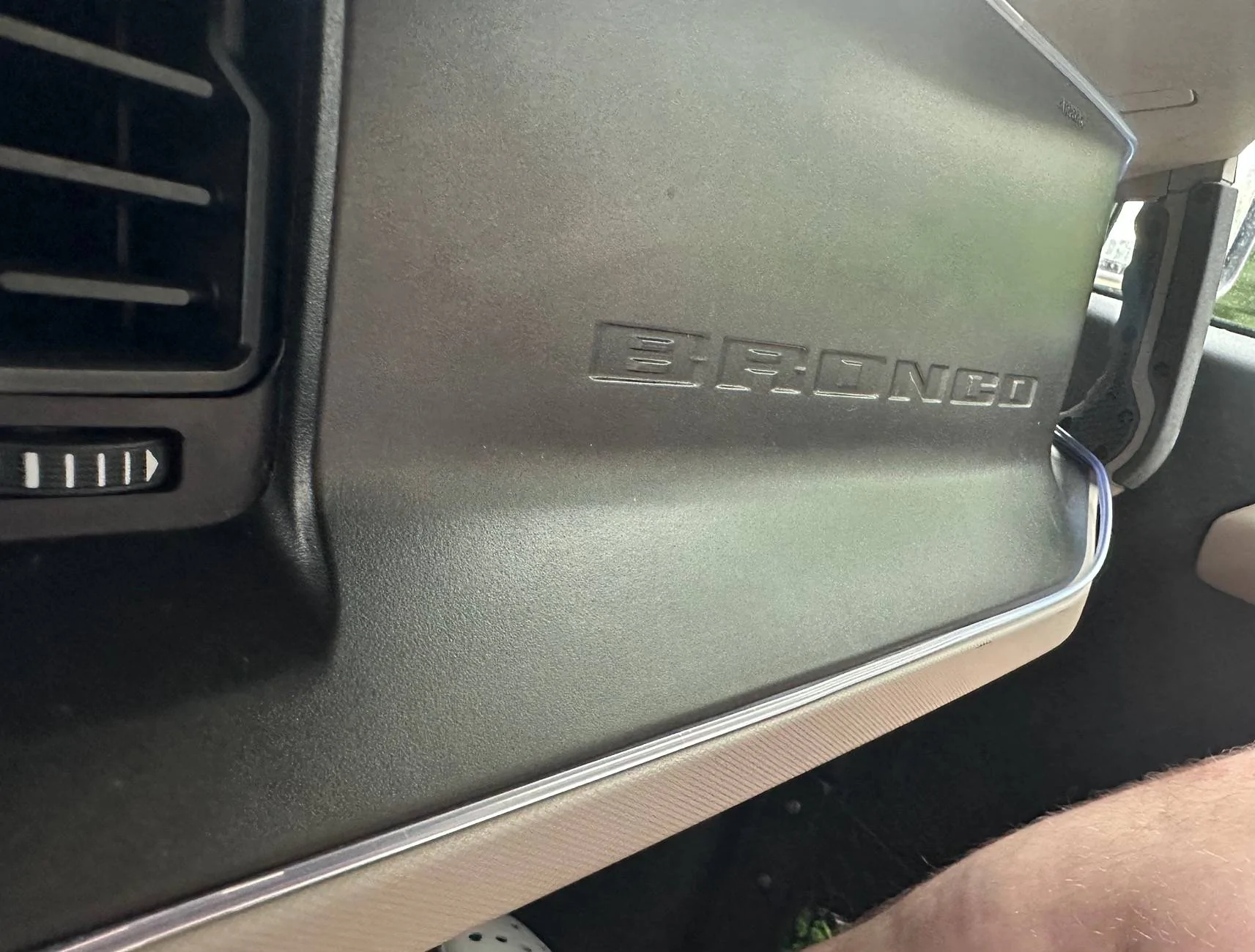 Ford Bronco Interior Accent (ricer) Lights? IMG_0979