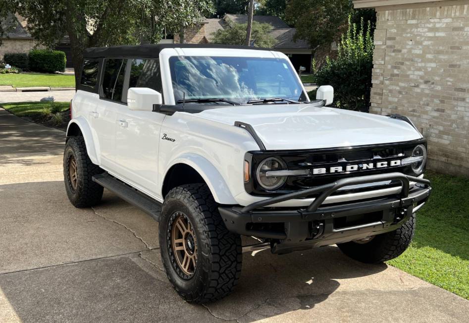 Ford Bronco IAG Bull Bars - We Want to Know What You Like! IMG_2323