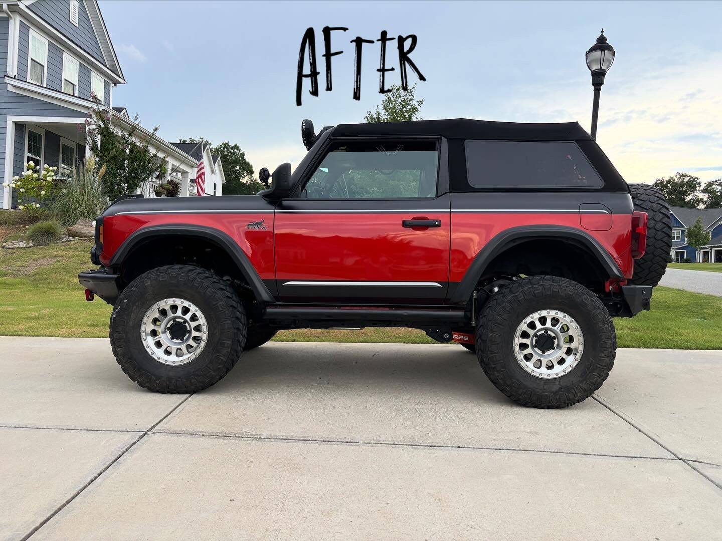 Ford Bronco HOT PEPPER RED Bronco Club 296F29DE-761C-4D1A-BFB0-9C576DDAE575