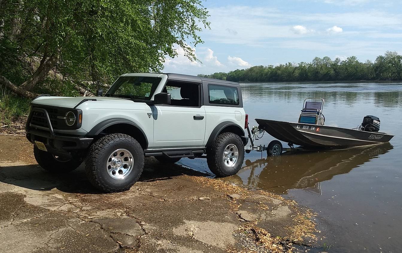 Ford Bronco CACTUS GRAY Bronco Club mybronco_37boat2